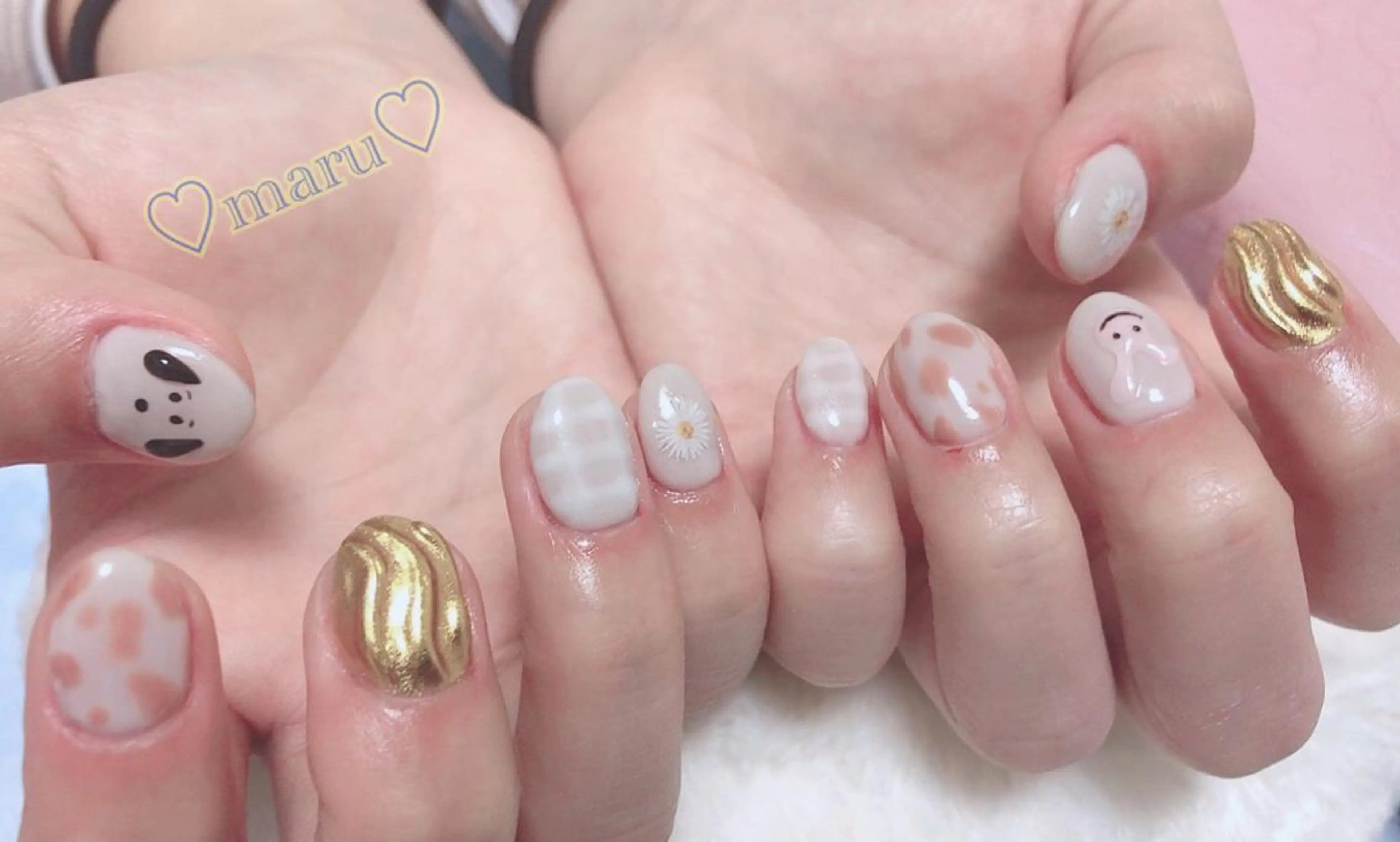 ネイル ハンドネイル フットネイル まるみ ♡のネイルデザイン