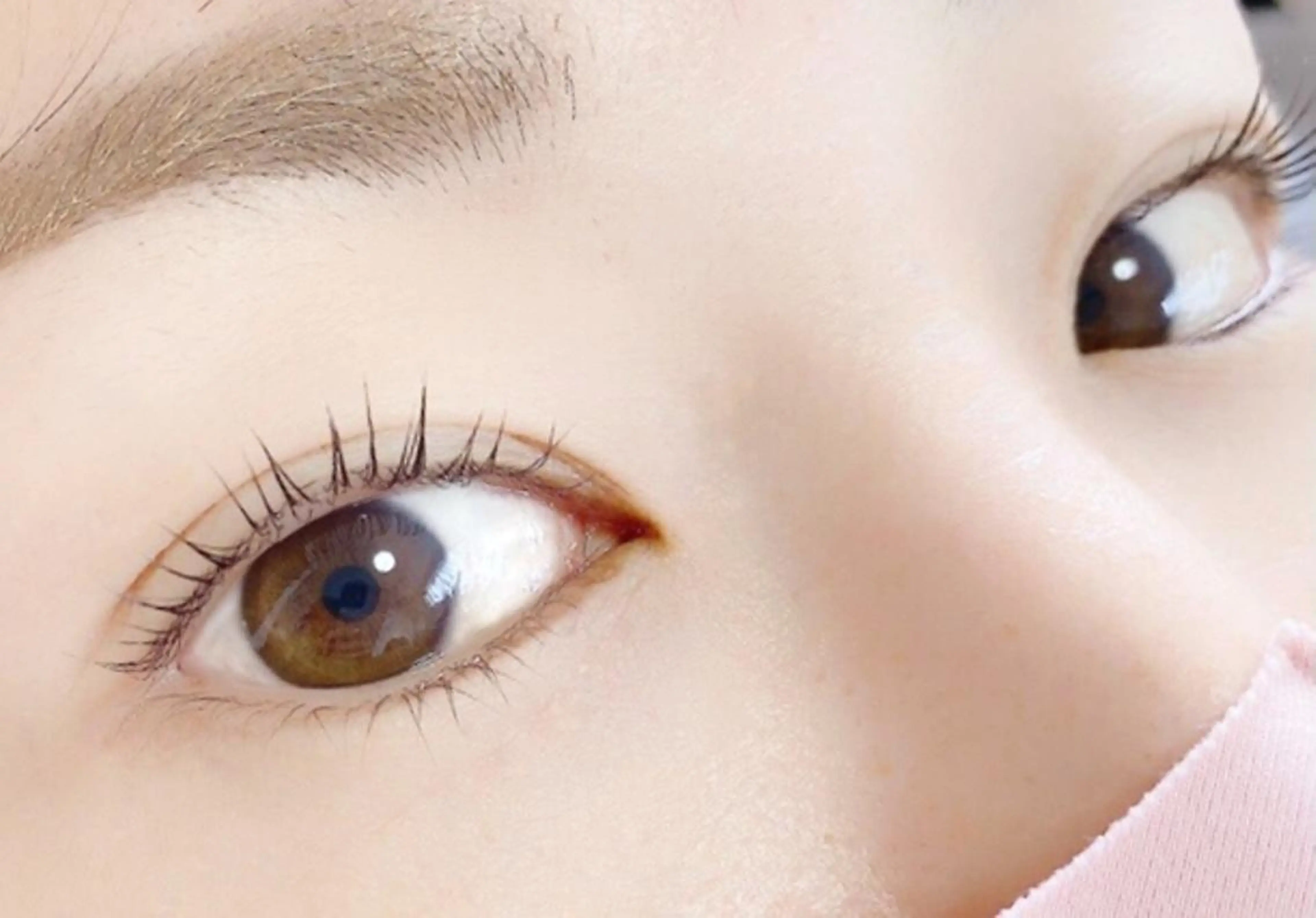 マツエク・マツパ ナチュラル まつげパーマ 大石はな / lavlunaの眉毛・アイブロウイメージ