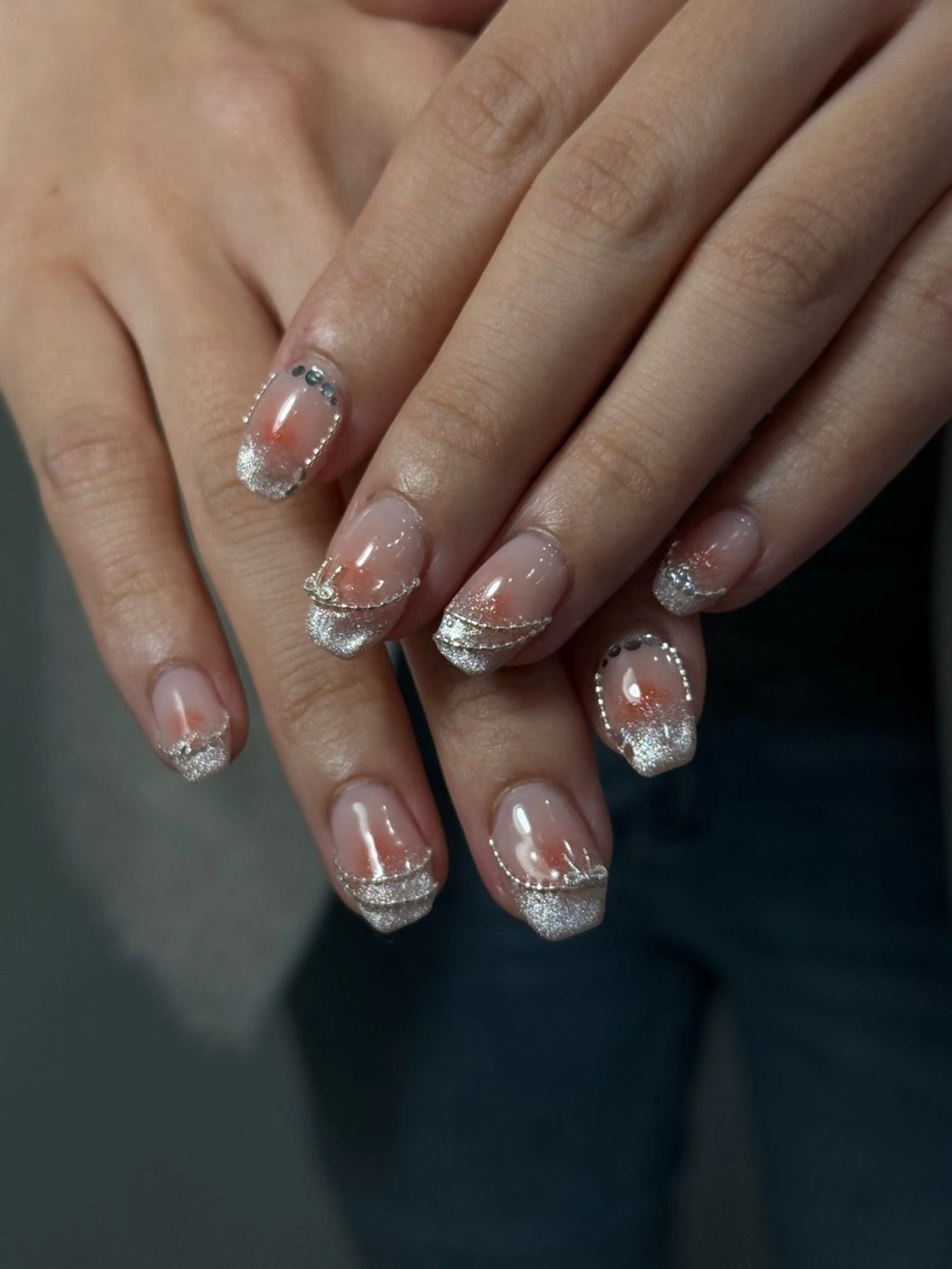 ネイル neouv所属・NEOUV_ mikuのネイルデザイン