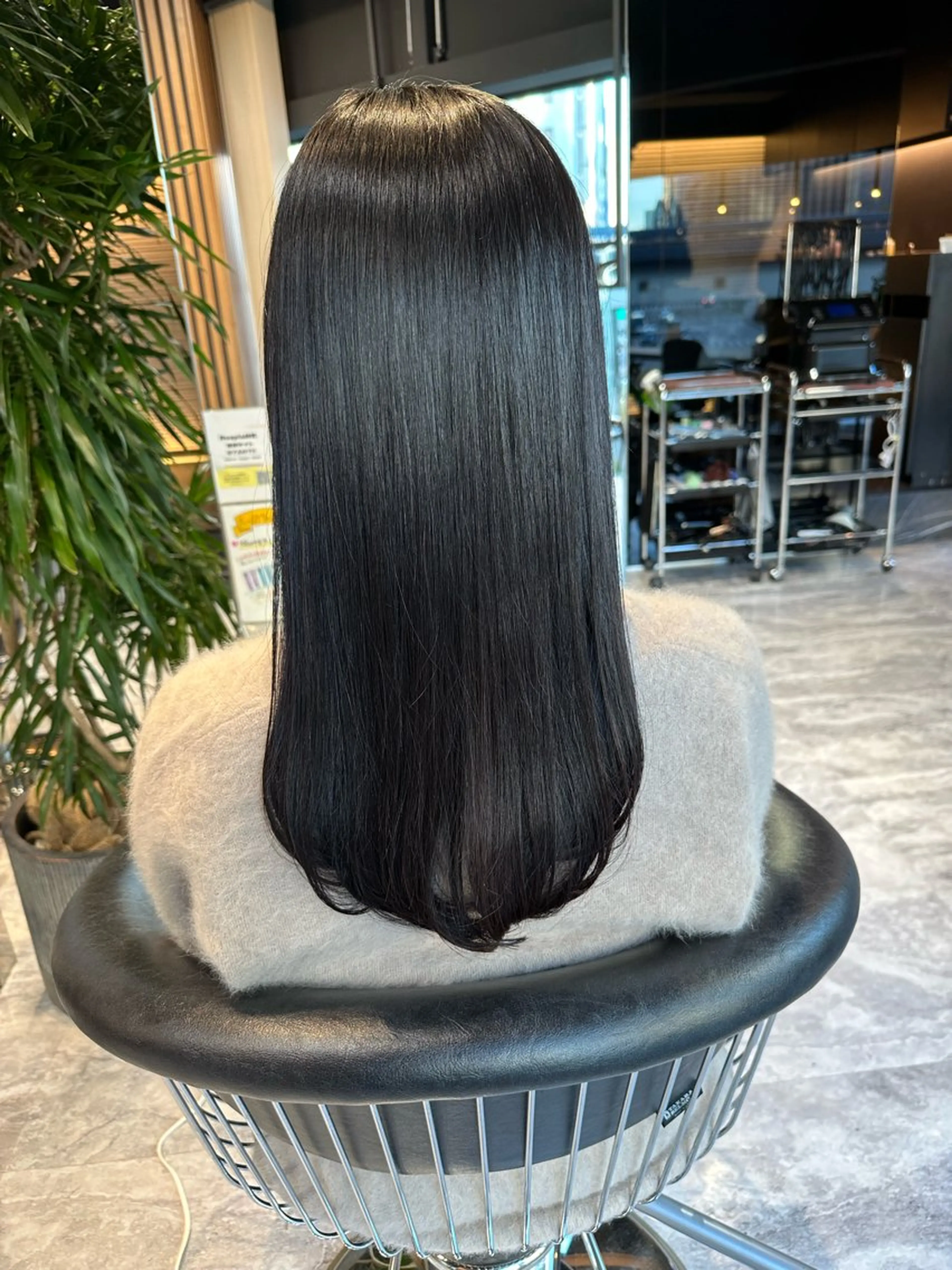 【期間限定】カット+カラー+サイバートリートメント⛄️色持ち良くなるホームケア付きプラン✨の写真