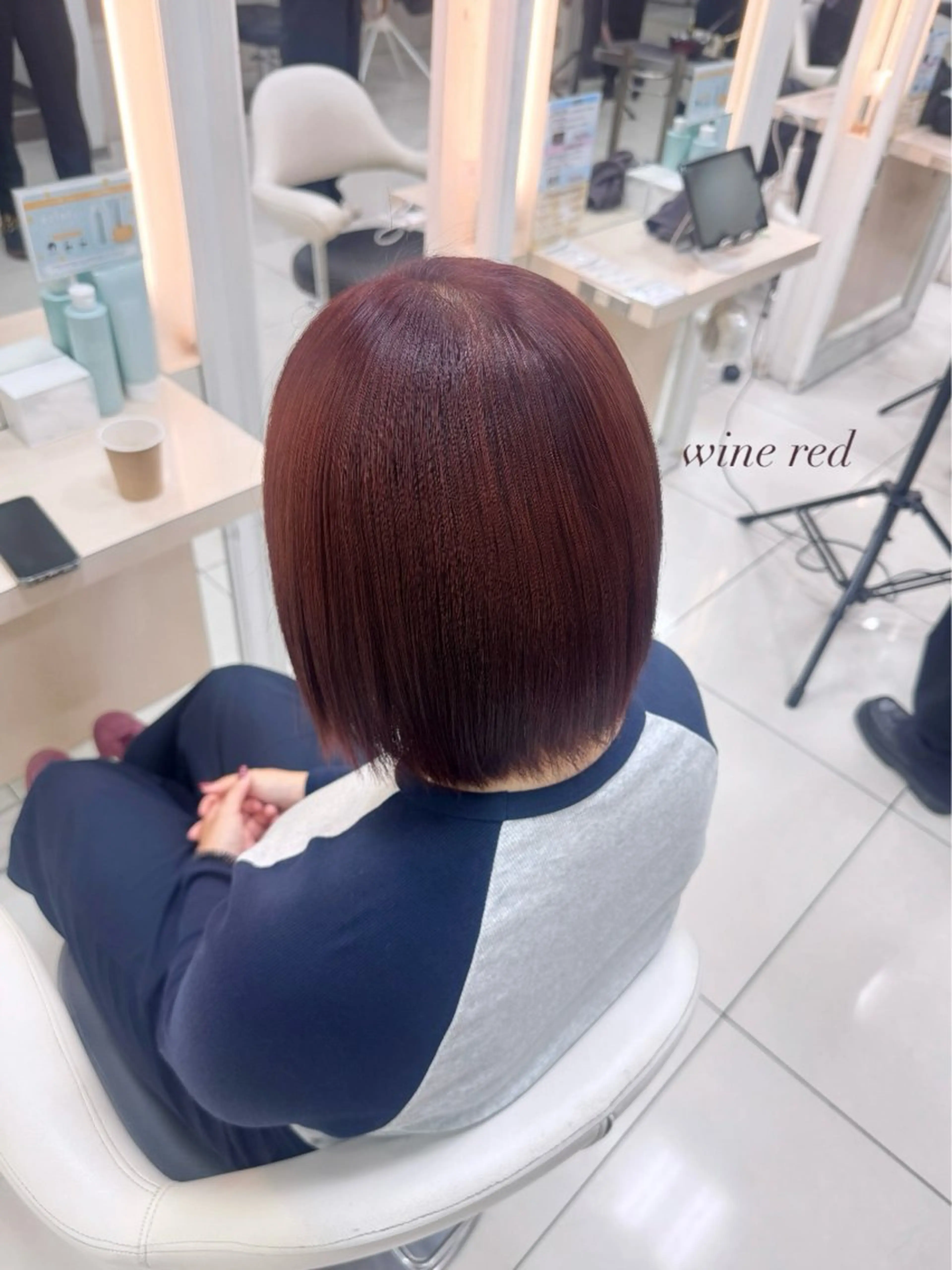 ショート カラー tomona 𝜗𝜚のヘアスタイル