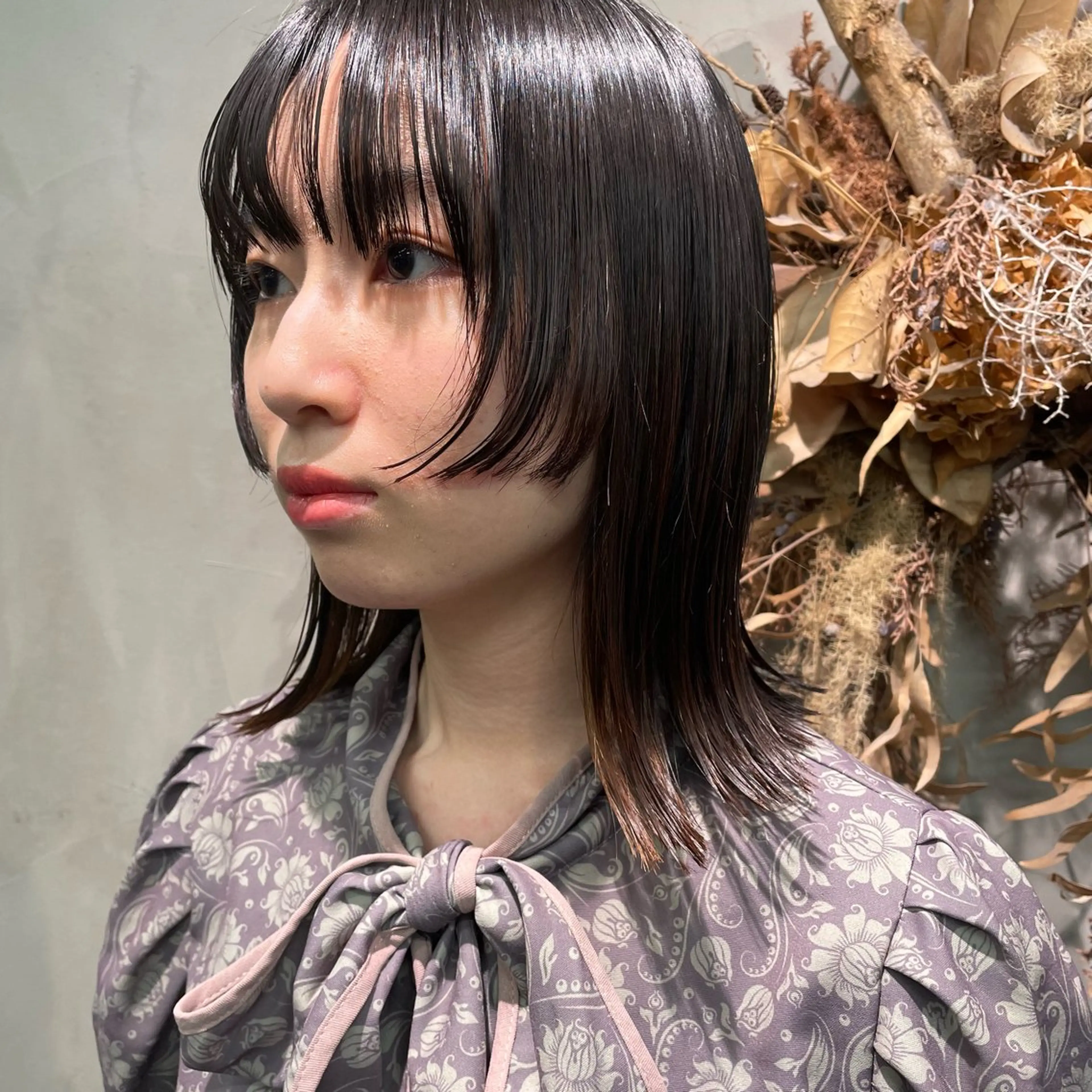 ミディアム カット RorriM natsuのヘアスタイル