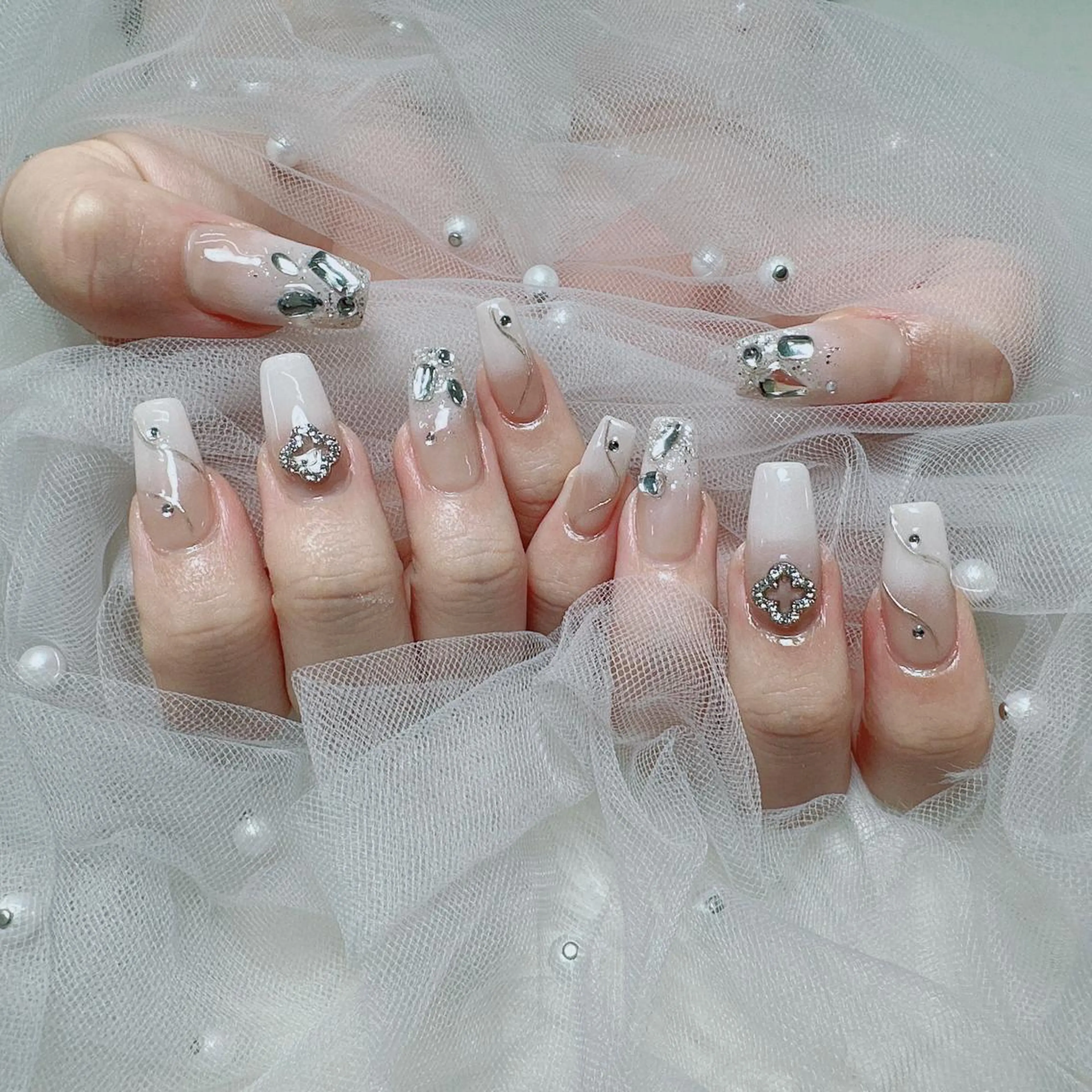 ネイル ハンドネイル ハンドケア For U nail スカルプ専門店のネイルデザイン