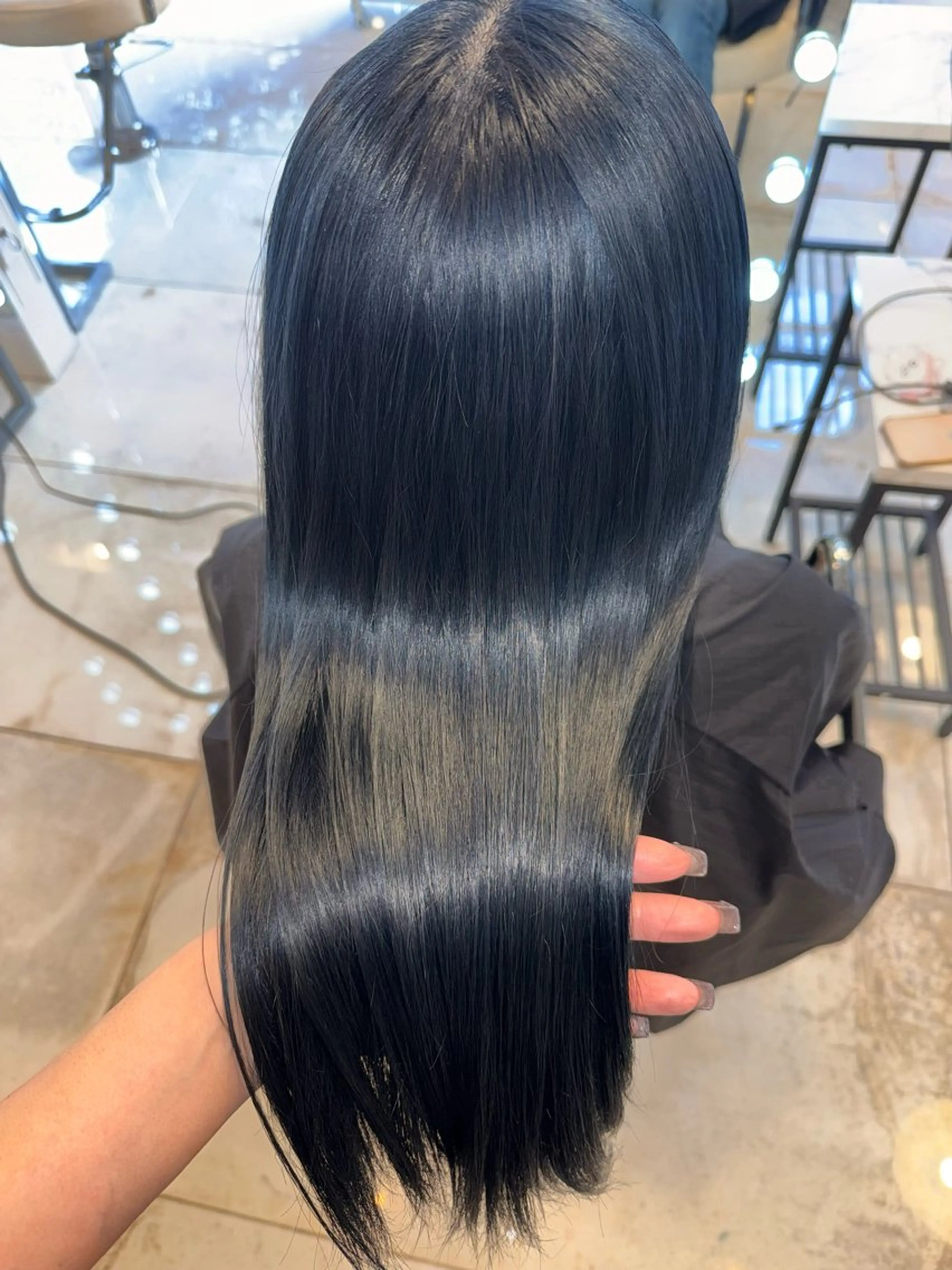 ロング カラー ネイビーカラー シルバー ヘアカラー トリートメント ヘッドスパ ヘアセット HARUNA/原宿/ デザイン/ハイトーンのヘアスタイル