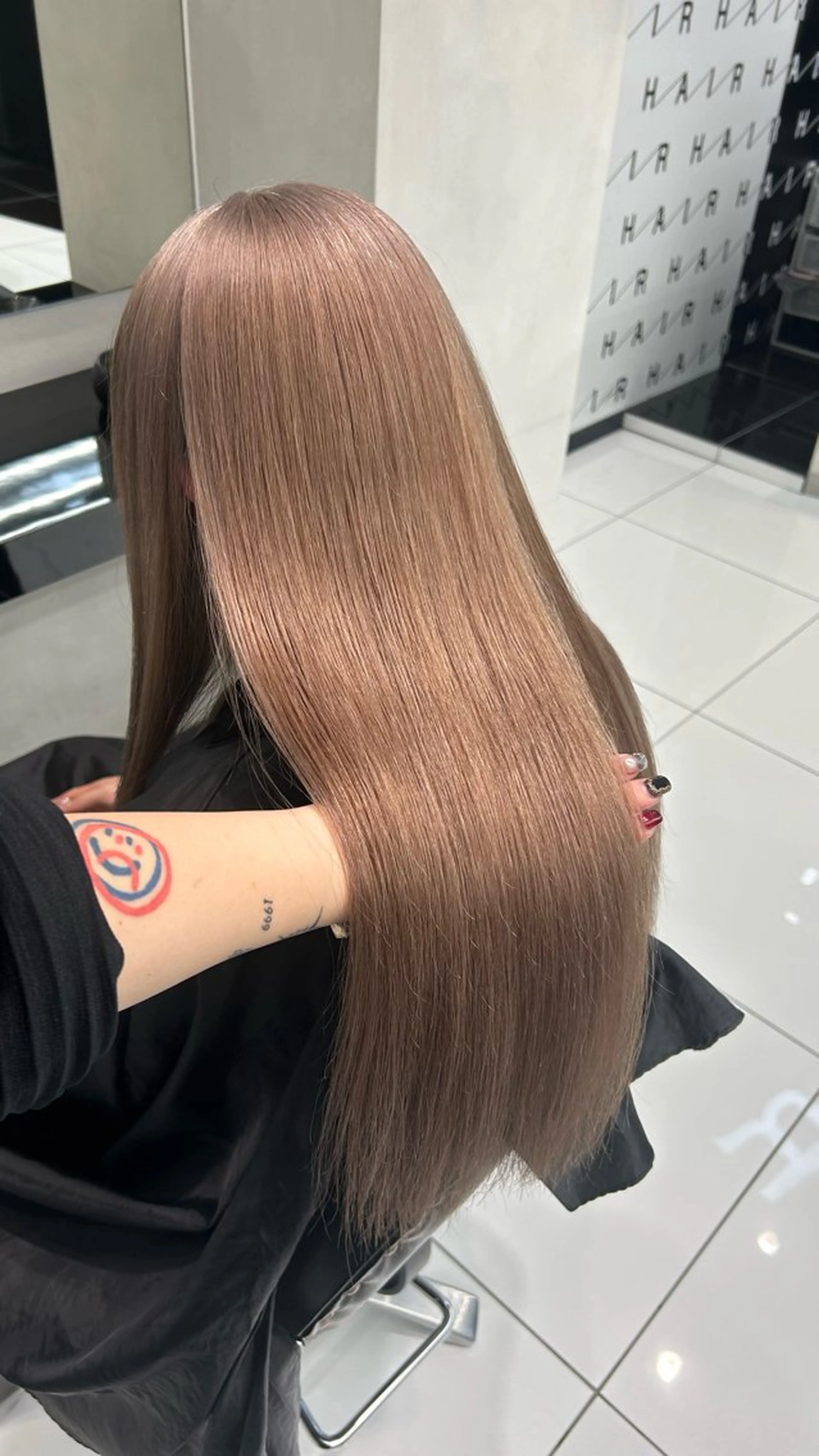 ロング カラー 🌷カット特化 渋谷美容師🌷のヘアスタイル