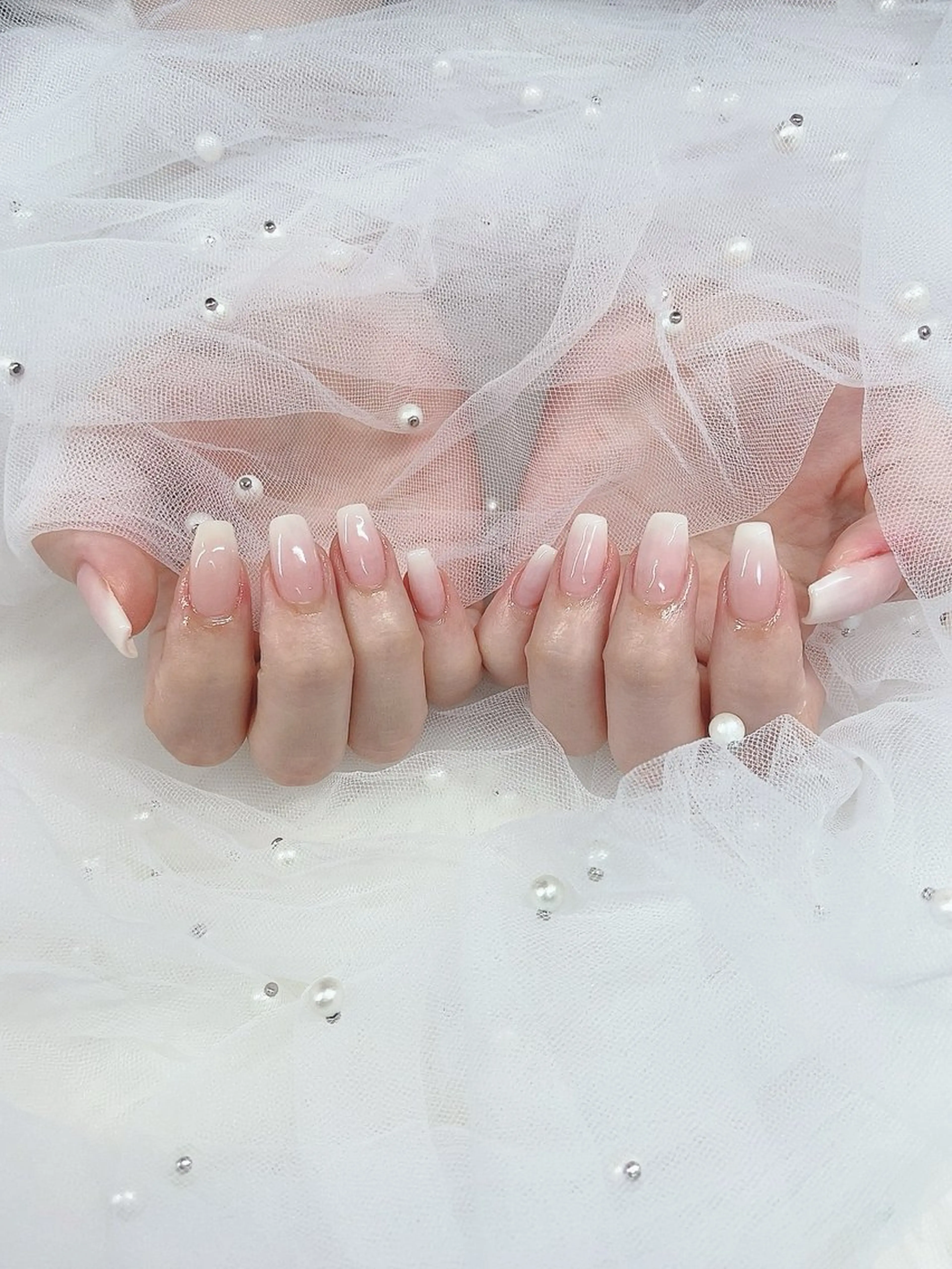 ネイル キラキラネイル ピンク シンプルネイル ハンドネイル べルミエール sakiのネイルデザイン
