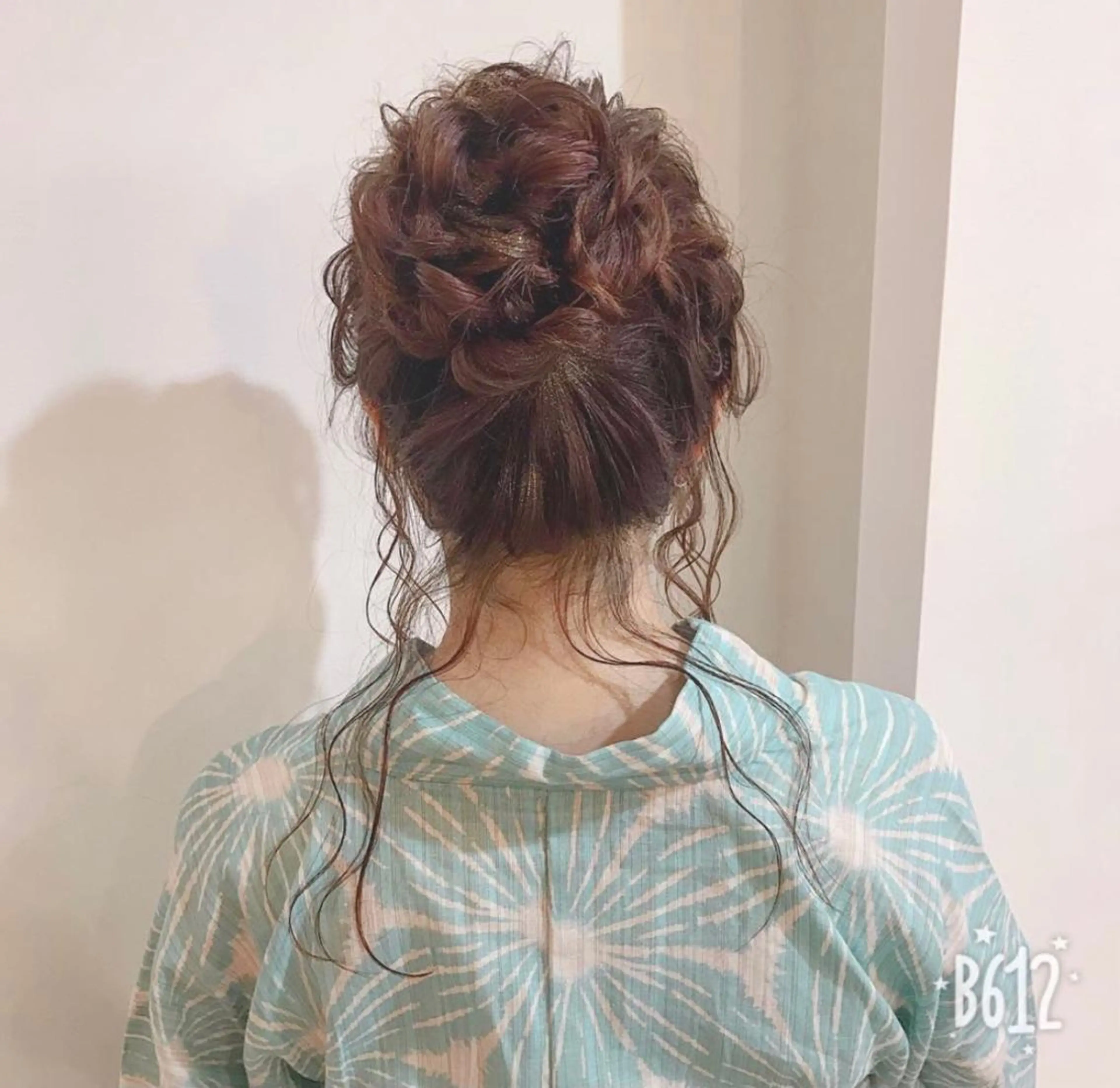 セミロング Lino所属・KANA 駐車場ありお子様歓迎のマツエク・マツパデザイン