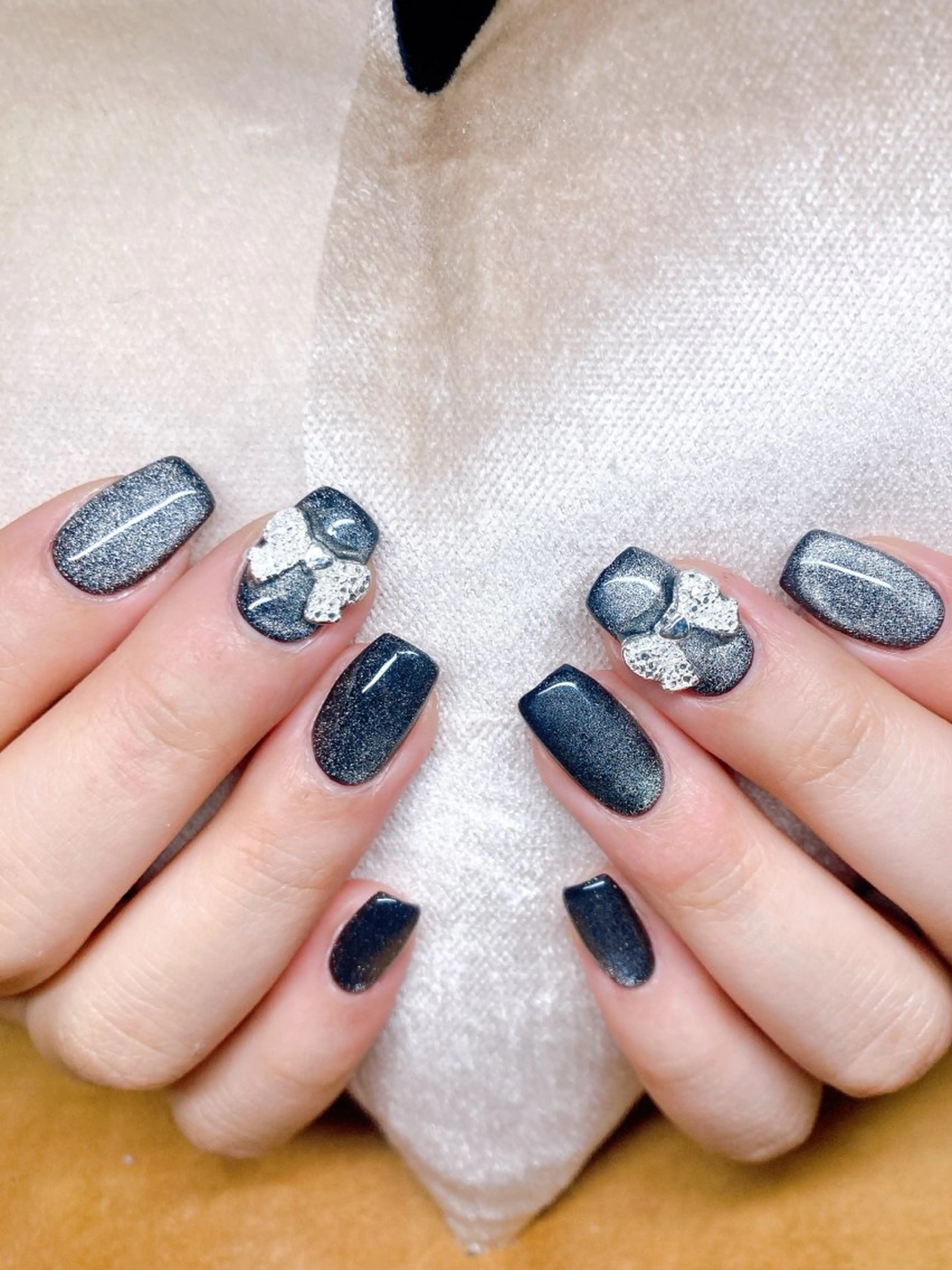 ネイル ECLAT エクラ所属・寺山 千鶴のネイルデザイン