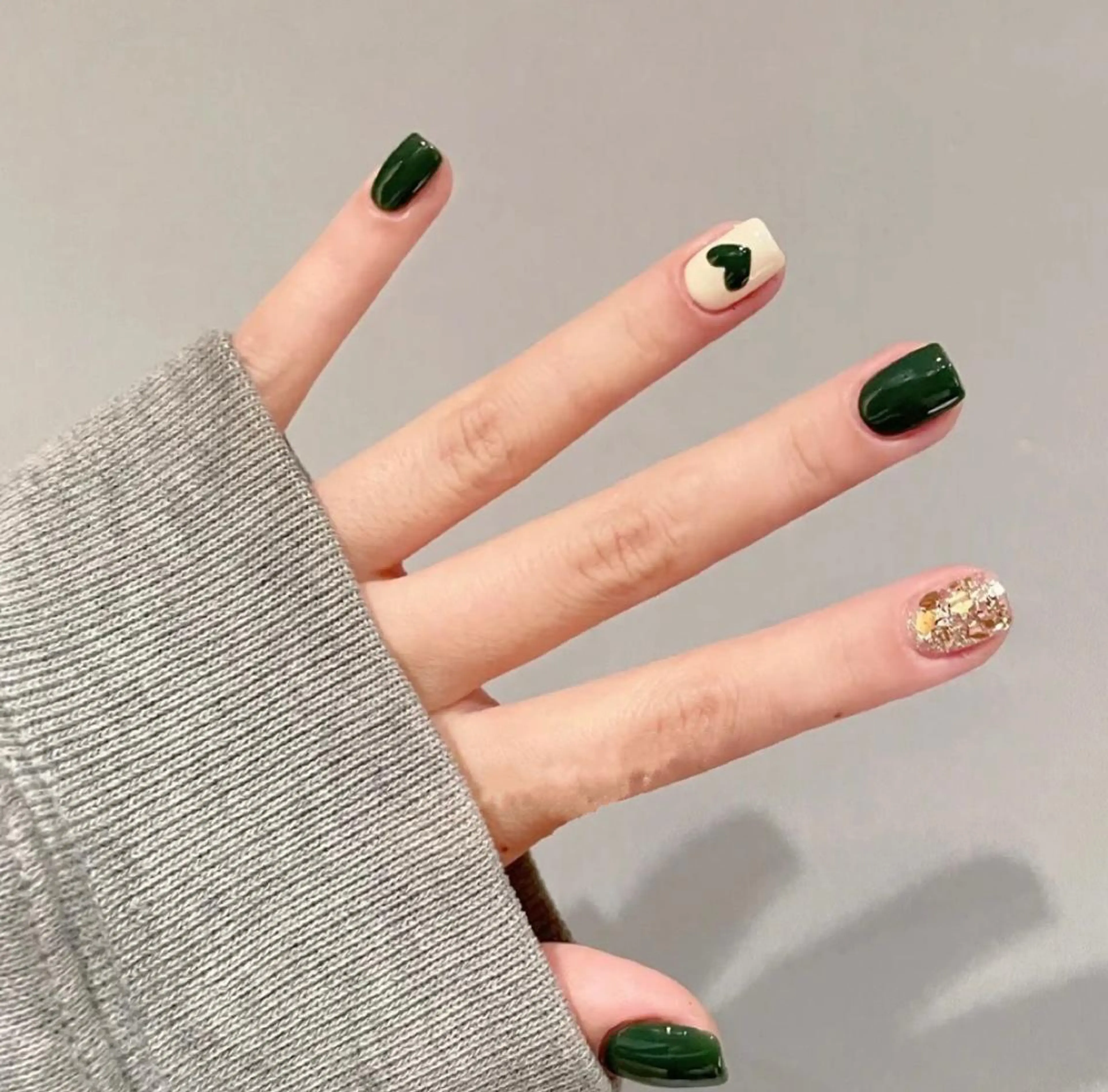 ネイル シンプルネイル れん 蓮のネイルデザイン