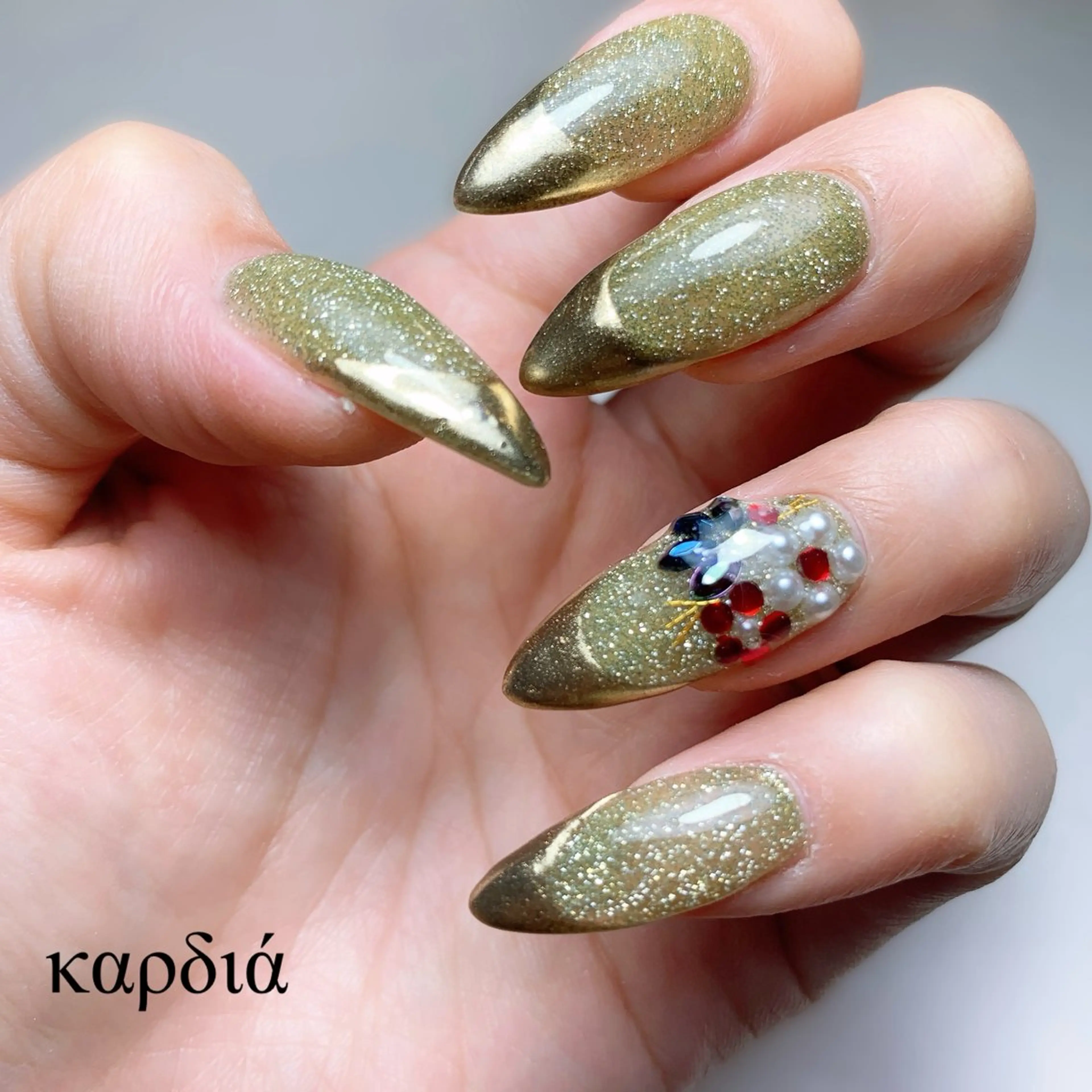 ネイル ハンドネイル καρδιά -ｶﾙﾃﾞｨｱ-のネイルデザイン