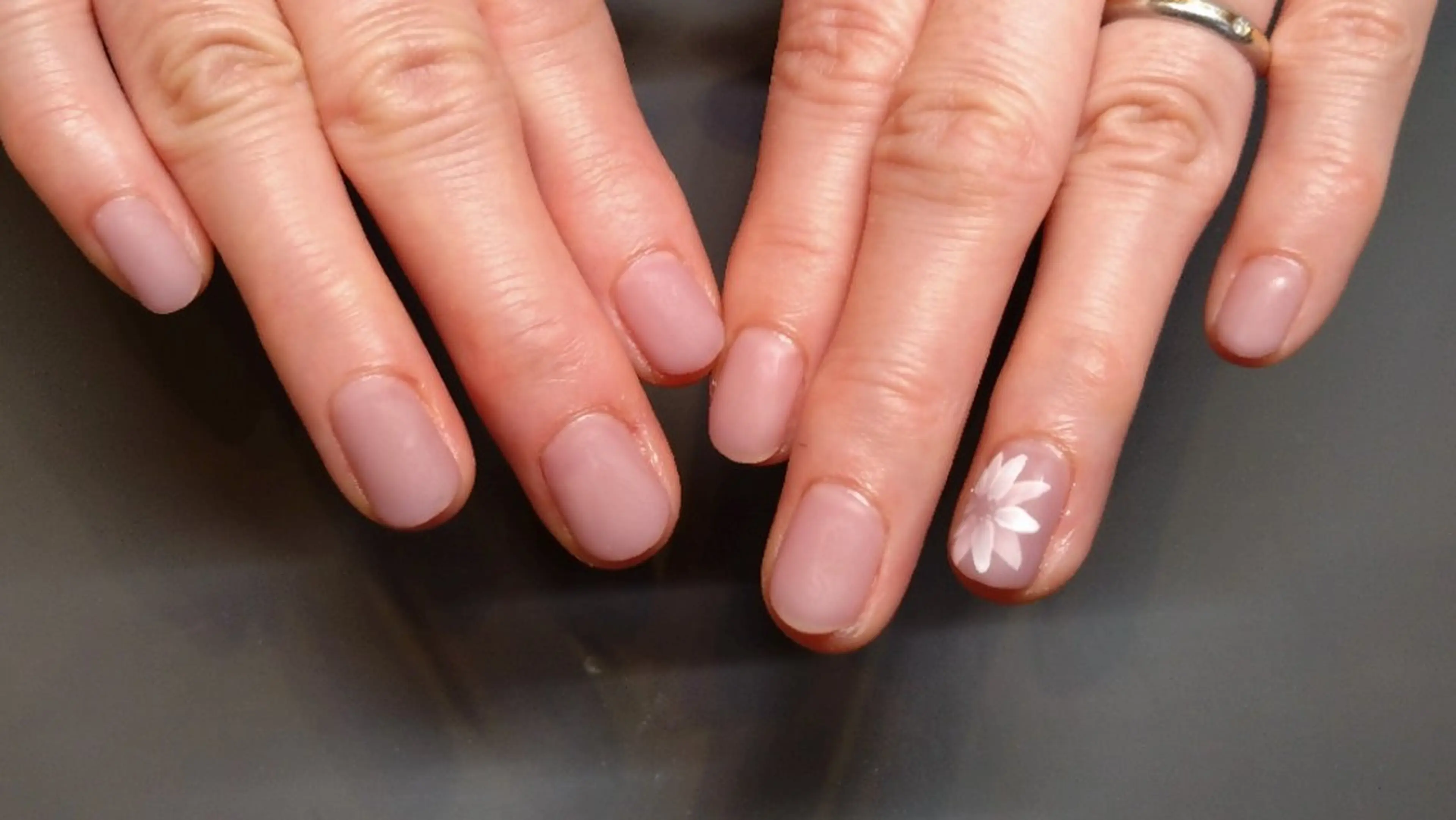 ネイル 大島 七海のネイルデザイン