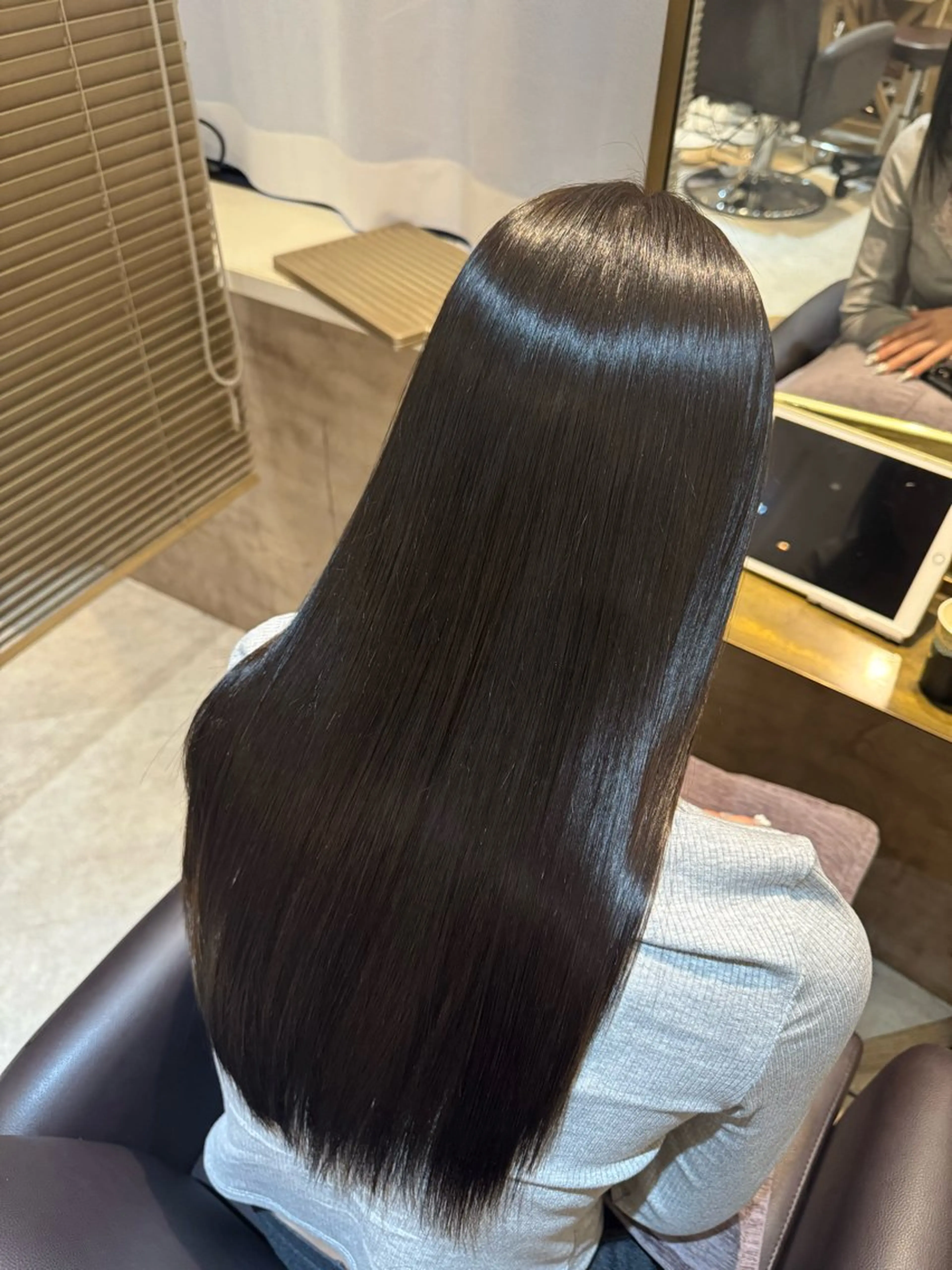 セミロング トリートメント 銀座/レイヤー /髪質改善/韓国ヘアのヘアスタイル