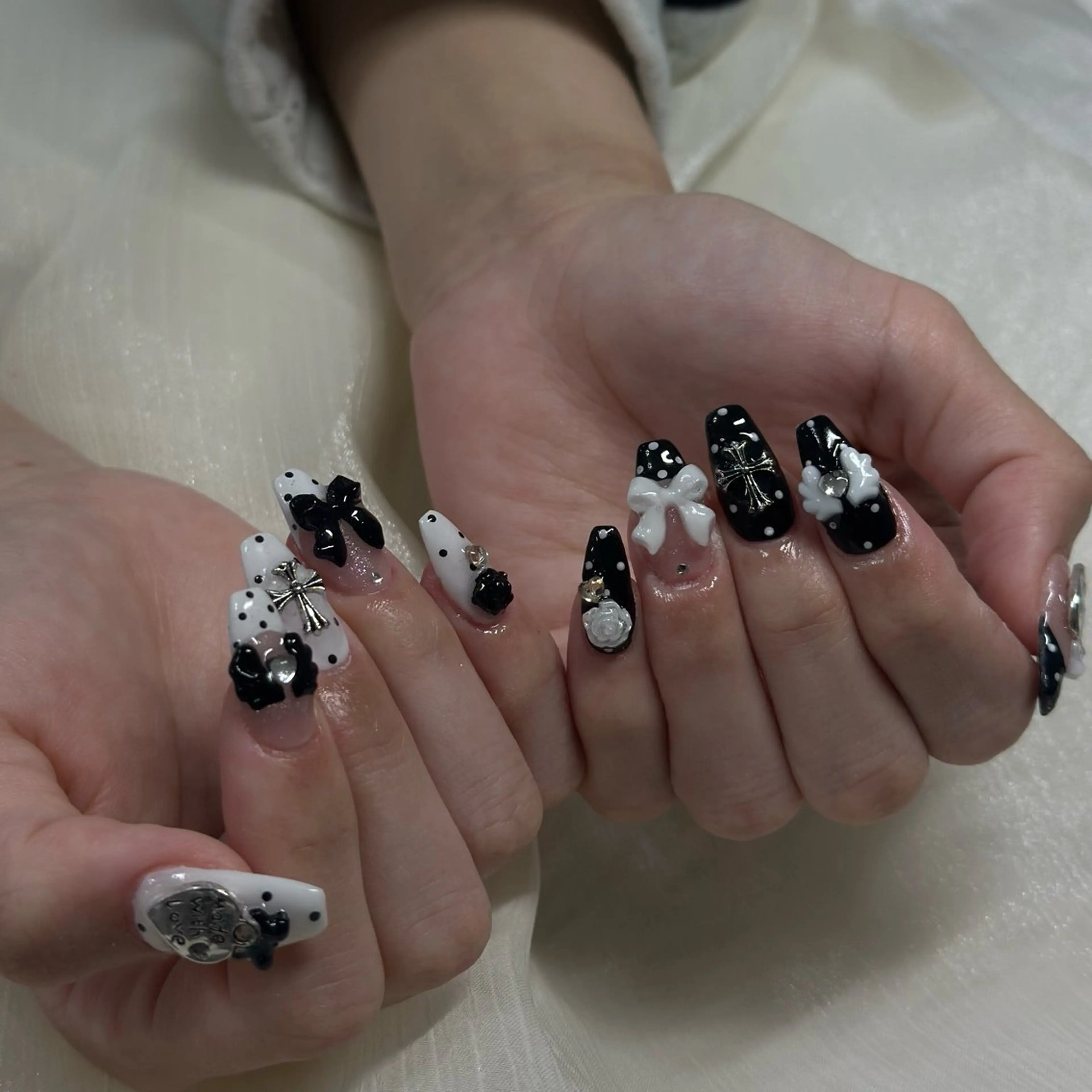 ネイル ハンドネイル mis uzuのネイルデザイン