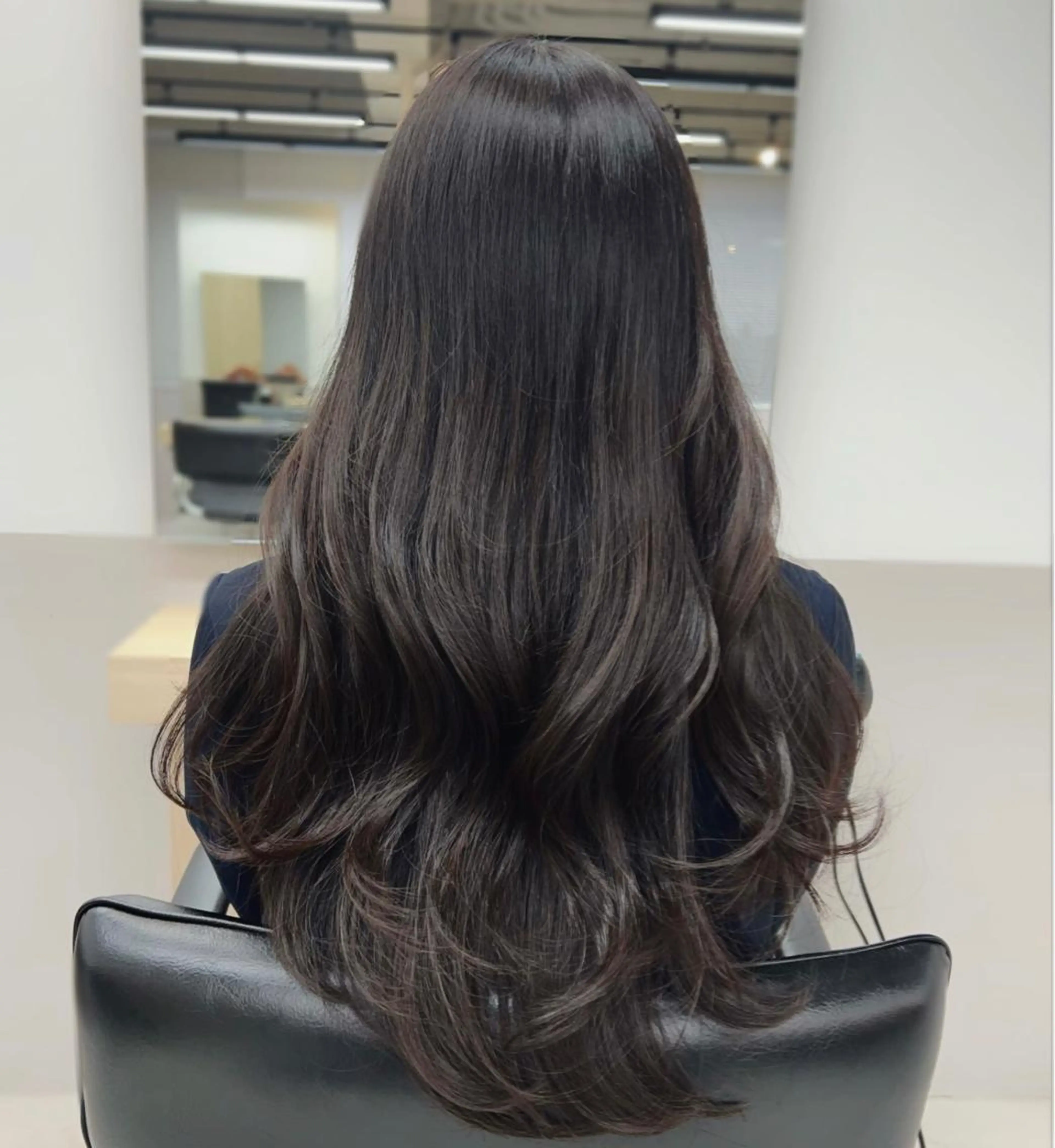 セミロング レイヤーカット 産休中🎀 しょうこLuanaのヘアスタイル