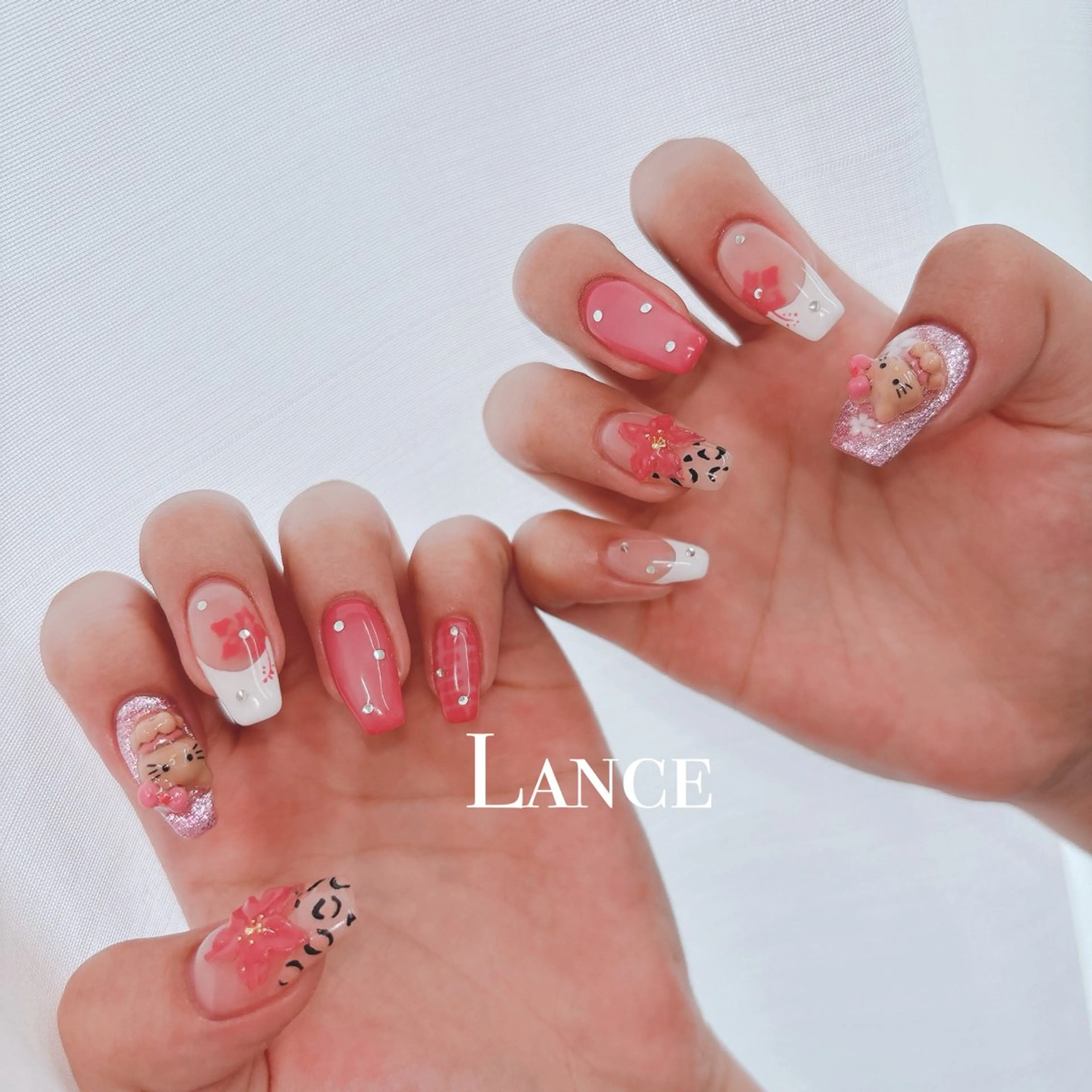 ネイル オーロラネイル ブルー フットネイル 氷ネイル・うるうるネイル キラキラネイル ハンドネイル Lance nailのネイルデザイン