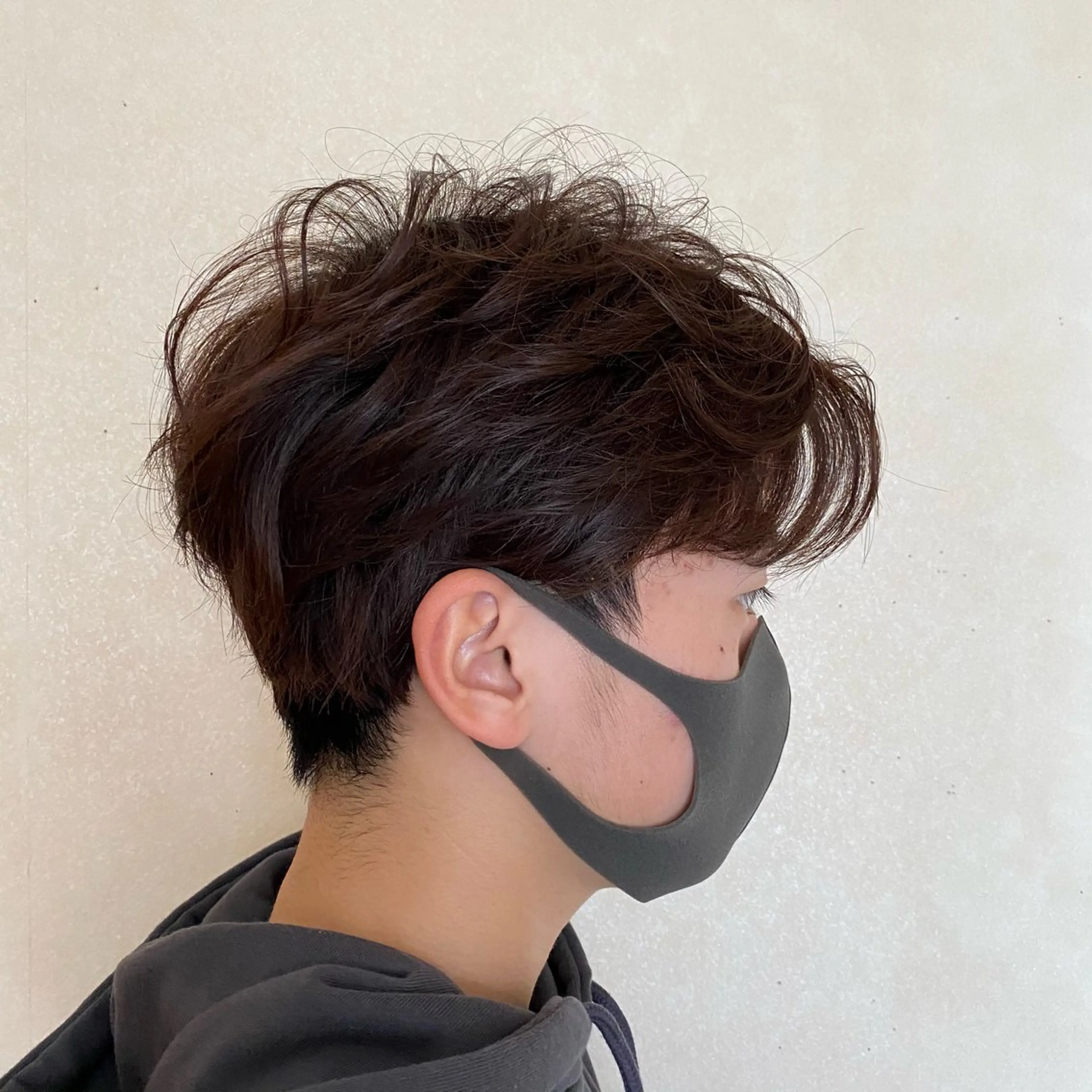 メンズ tote. 成瀬晃のヘアスタイル