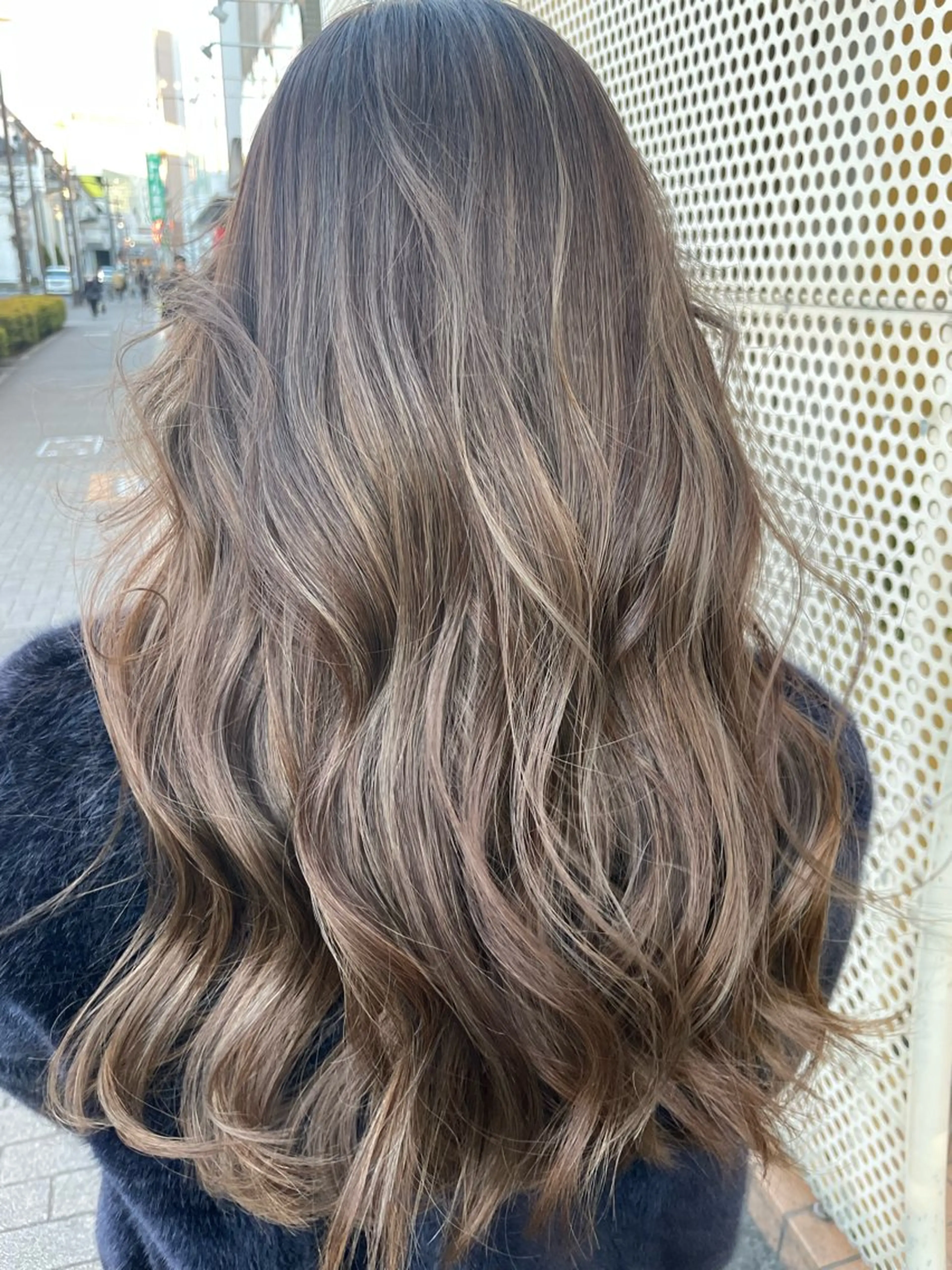 ロング カラー ハイライトカラー ハイライト ヘアカラー 🦋NAKAMURA 🦋のヘアスタイル