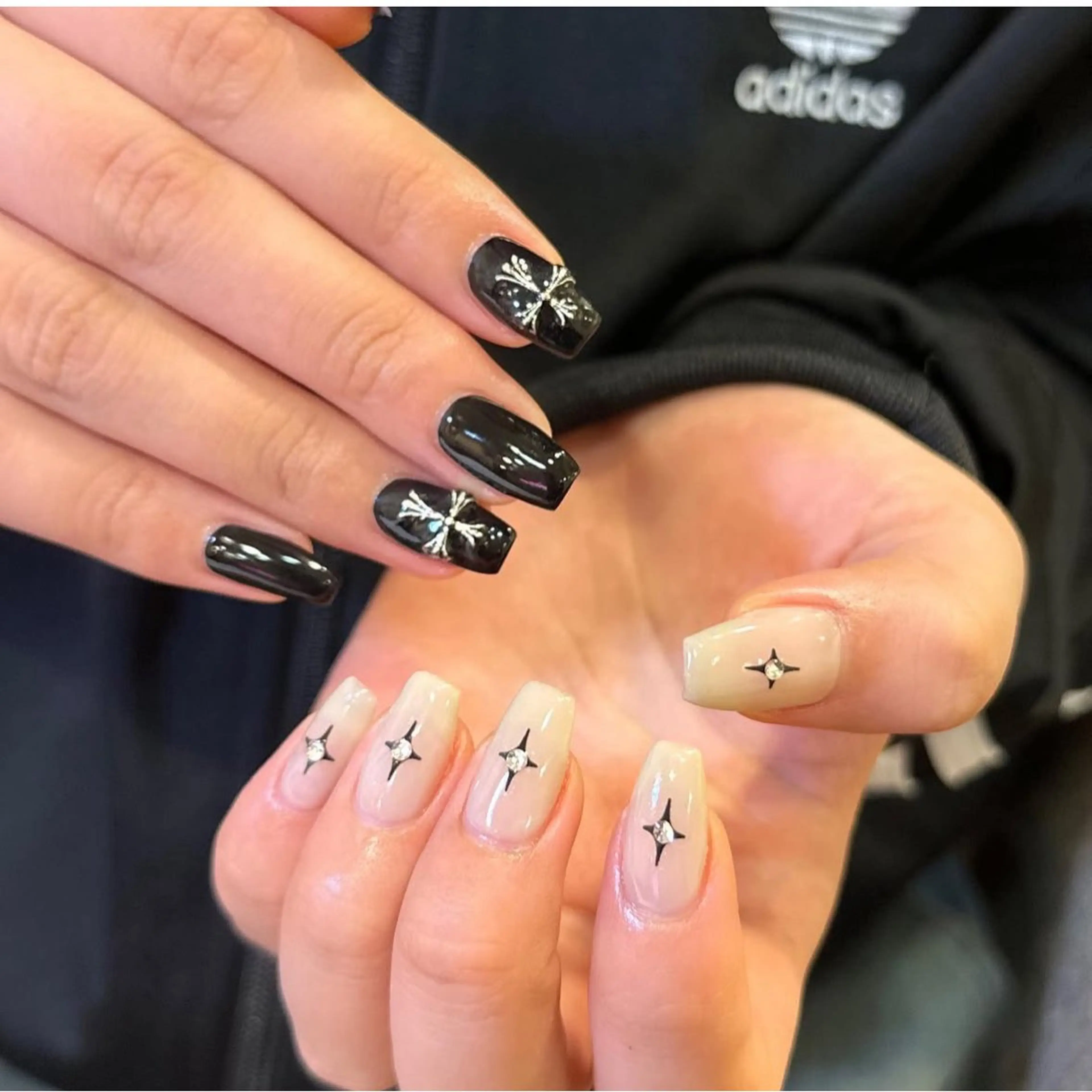 ネイル 長さ出し グラデーション キラキラネイル 韓国ネイル ラメ(グリッター) ハンドネイル ハンドケア Chisa Nail Studio所属・リ リのネイルデザイン