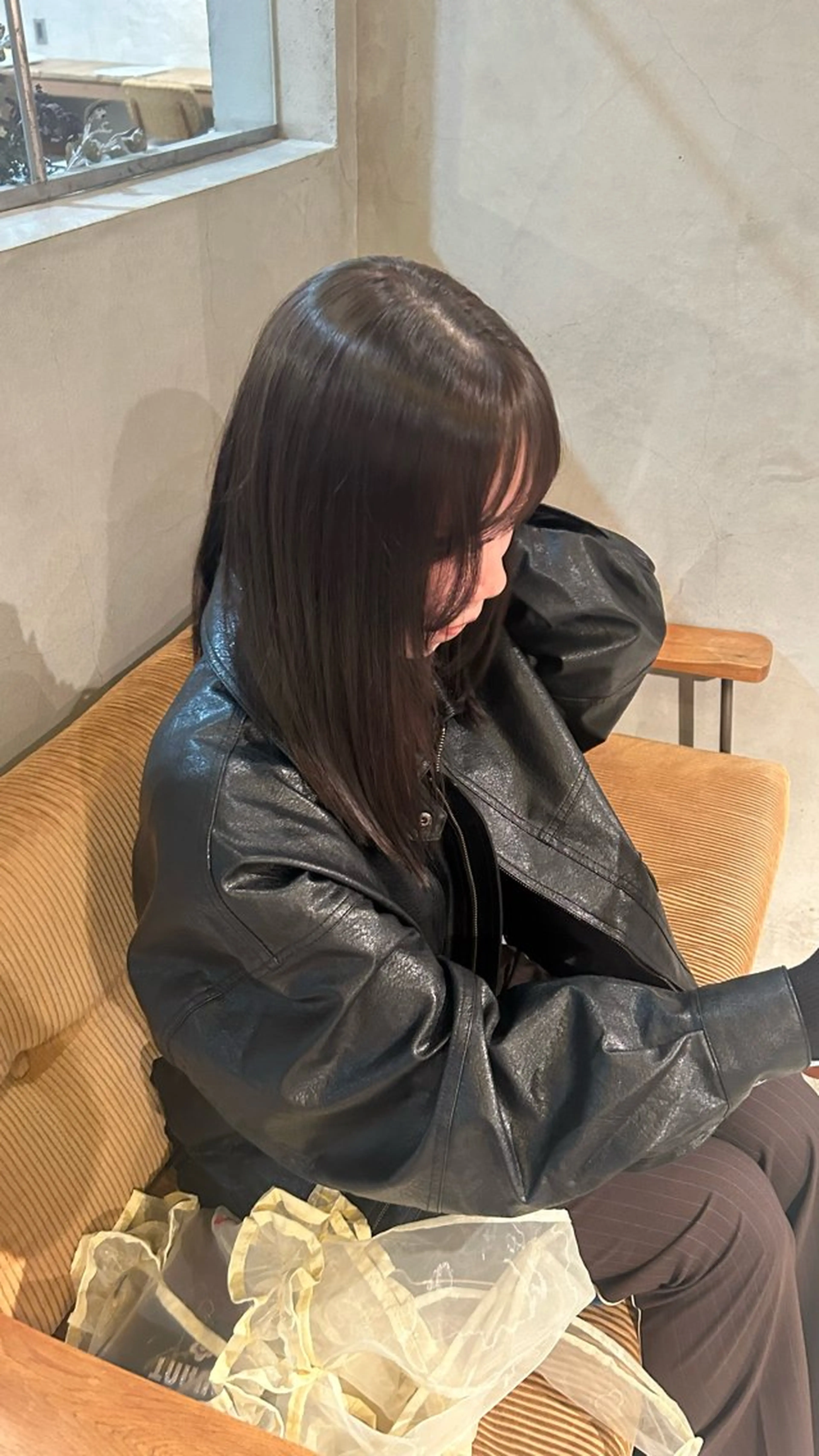 セミロング カラー ヘアカラー トリートメント 時森 咲良のヘアスタイル