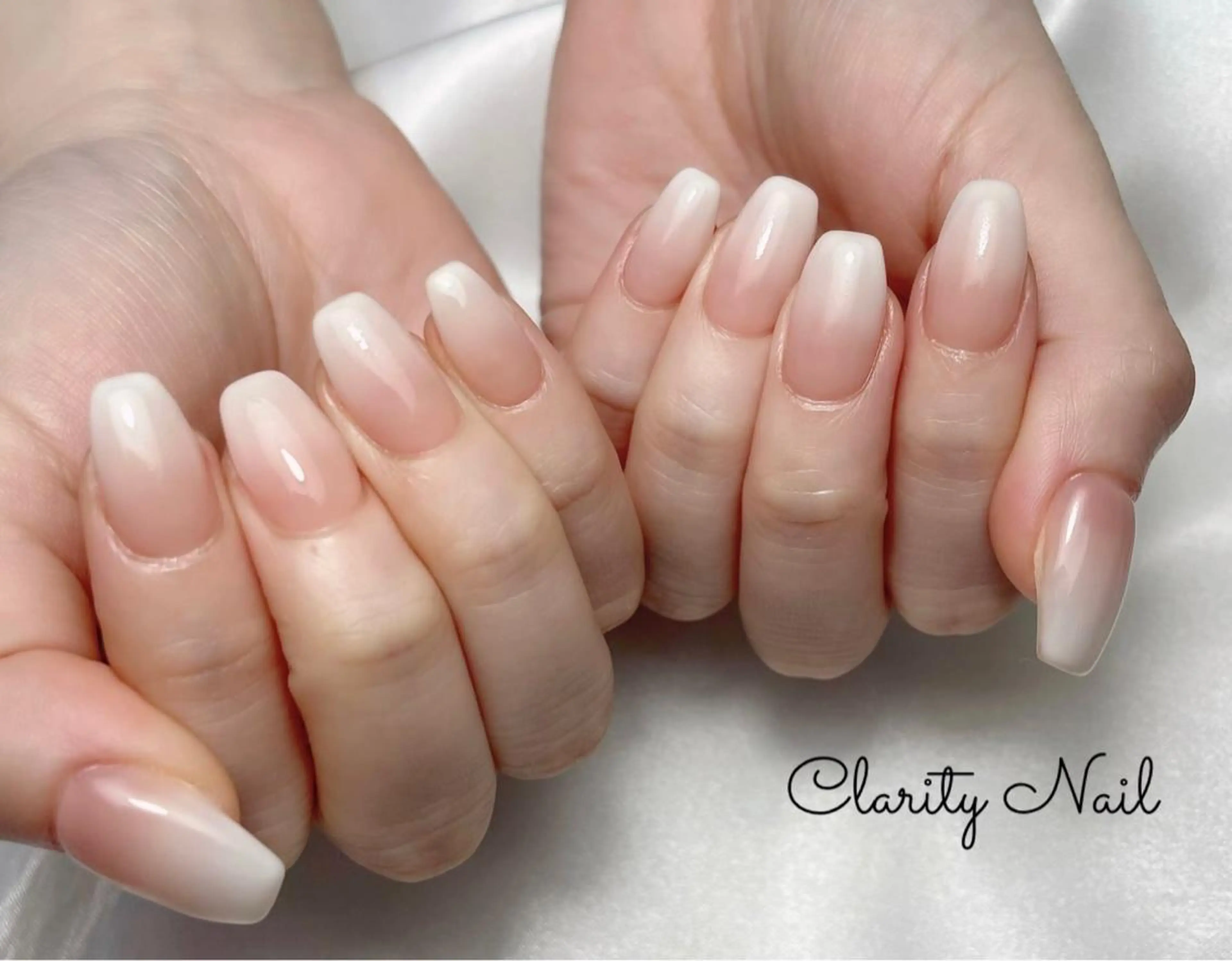 ネイル グラデーション ハンドネイル Clarity Nailのネイルデザイン