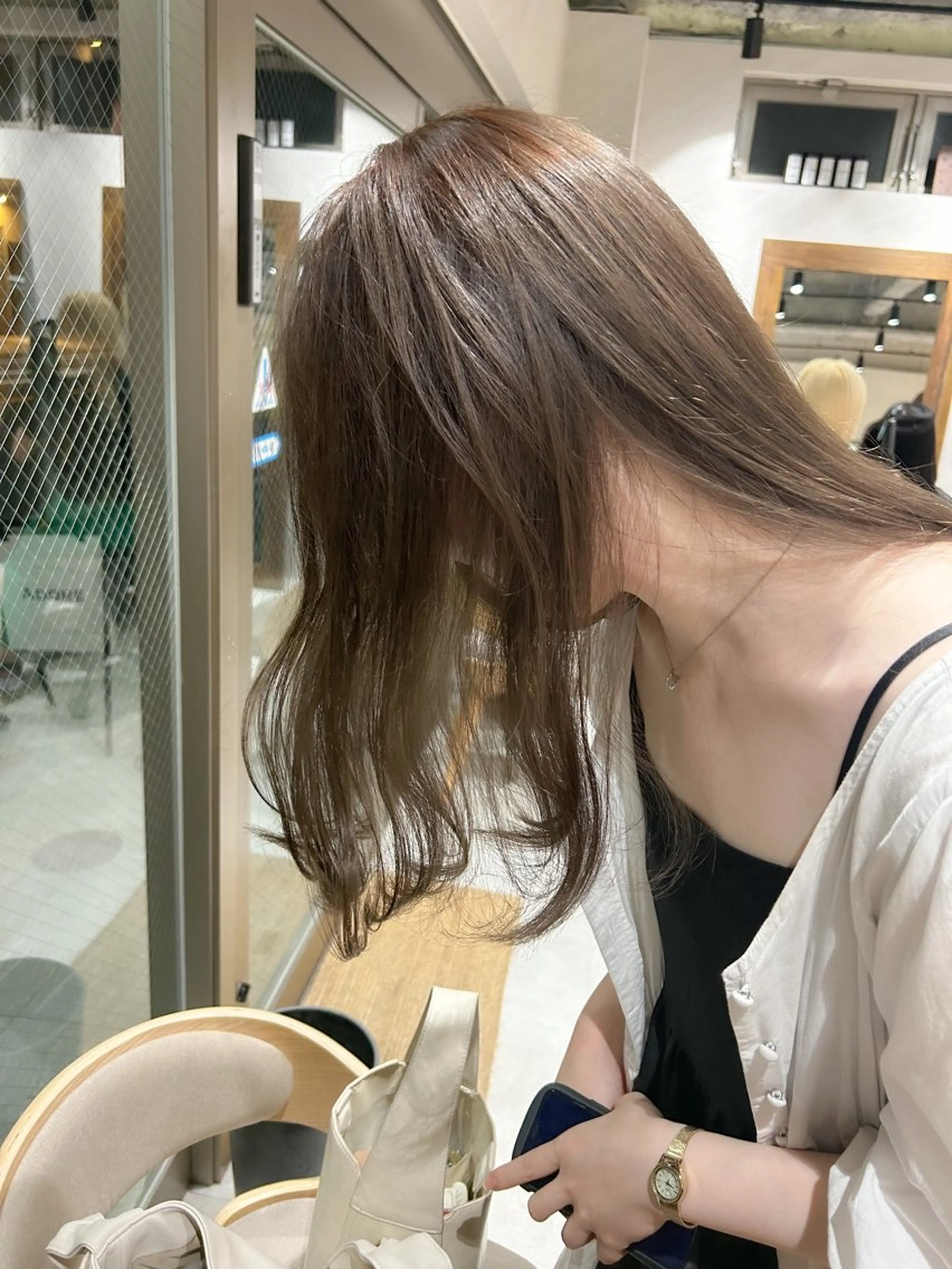 セミロング カラー 透明感カラー グレージュ カット ヘアカラー トリートメント 🎀髪質改善・艶髪カ ラー🎀YUMEKAのヘアスタイル