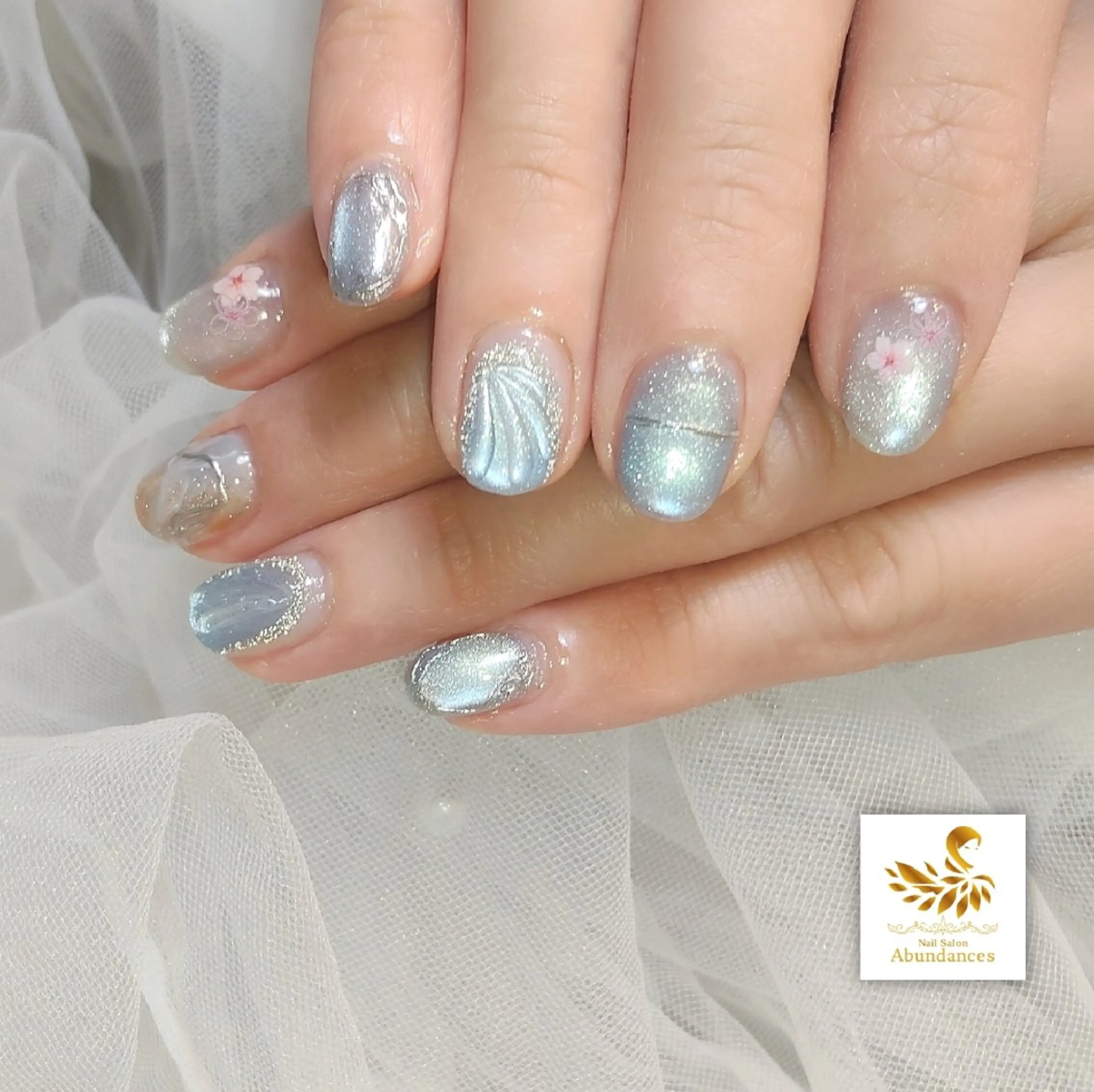 ネイル 桜ネイル 水色 マグネットネイル ハンドネイル 完全予約制個室サロン Abundancesのネイルデザイン