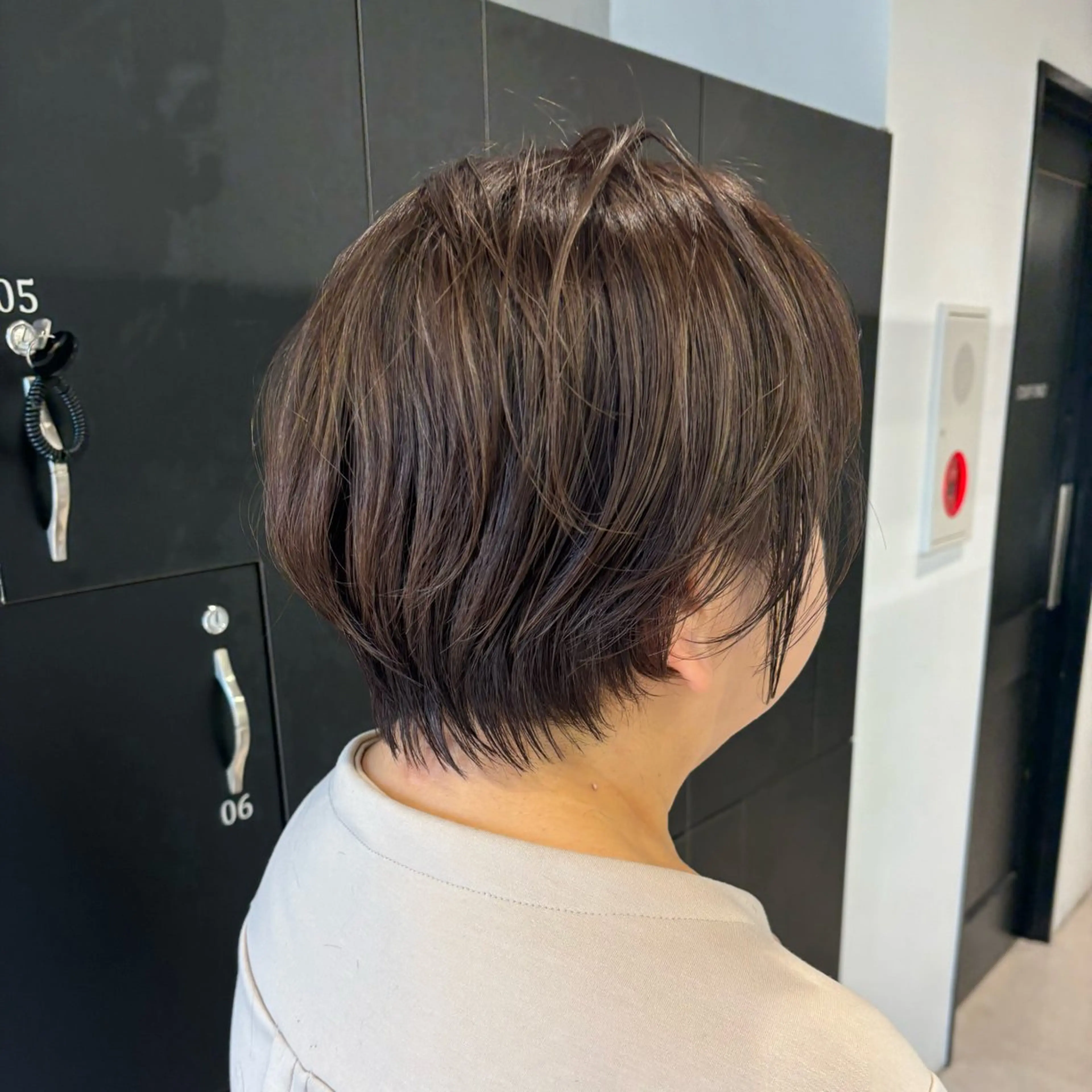 ショート カラー ハイライトカラー ハイライト ショートヘア カット ヘアカラー ショートヘア、ボブ こやさん　コヤマのヘアスタイル