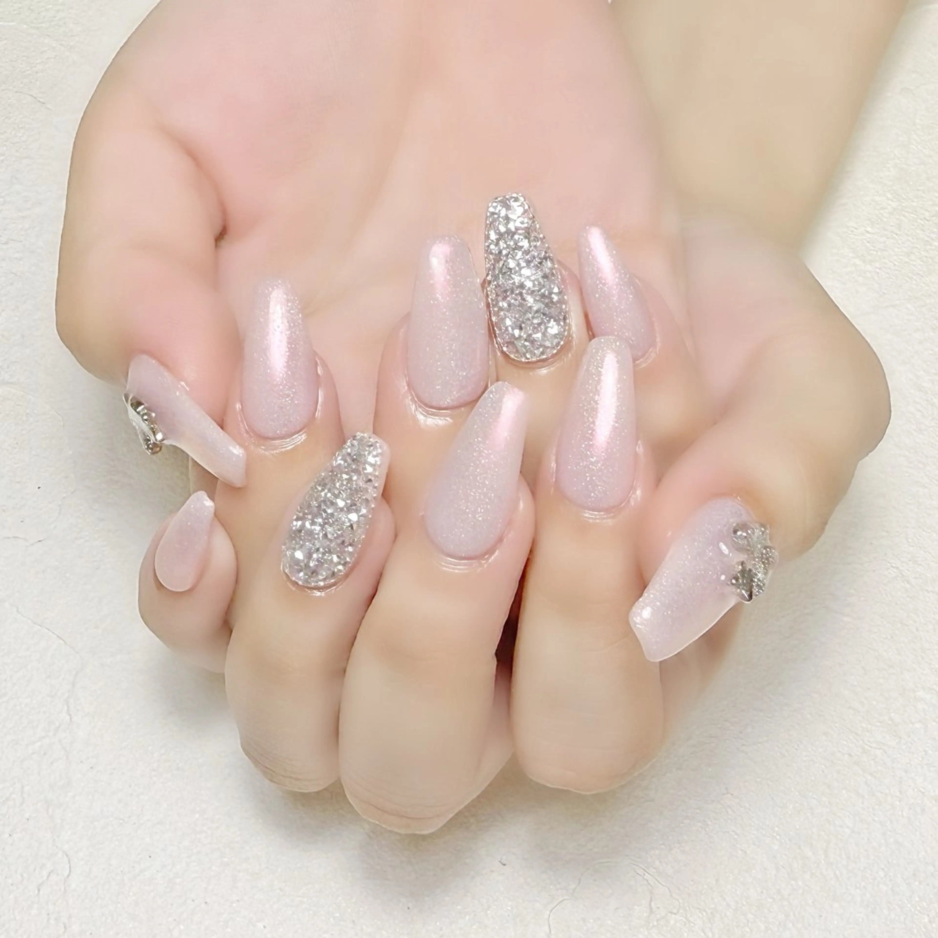 ネイル オーロラネイル ラメ(グリッター) 春ネイル rouse nail RISATOのネイルデザイン