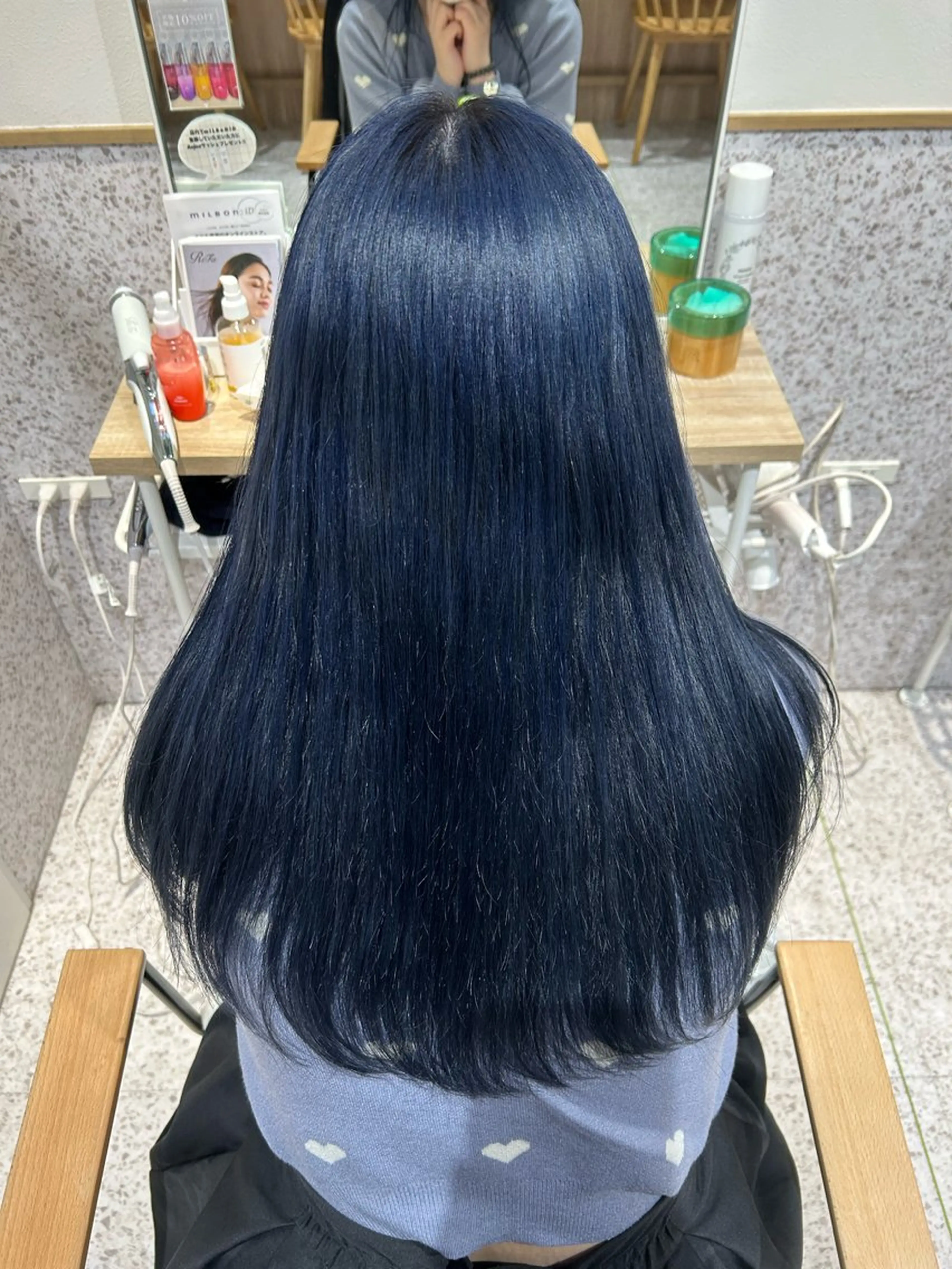 カラー ダブルカラー イヤリングカラー ハイトーンカラー インナーカラー 髪質改善 ヘアカラー ♡ハイトーン★ ネイル/しの♡のヘアスタイル