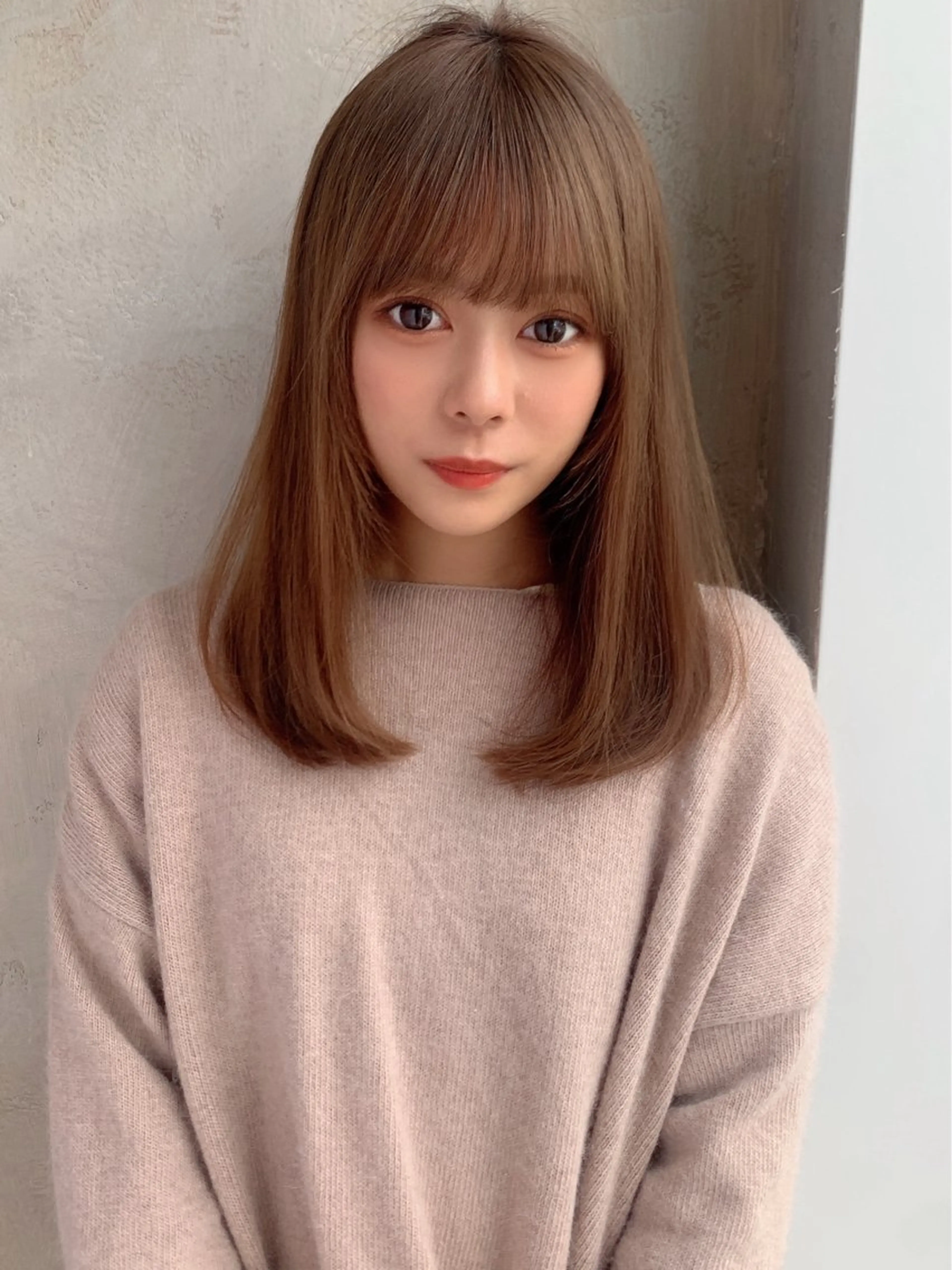 ミディアム カラー ブリーチ ケアブリーチ ダブルカラー イヤリングカラー ハイライトカラー カット ヘアカラー トリートメント 新宿✨顔周りカット 韓国ヘア/坂本亜裟海のヘアスタイル