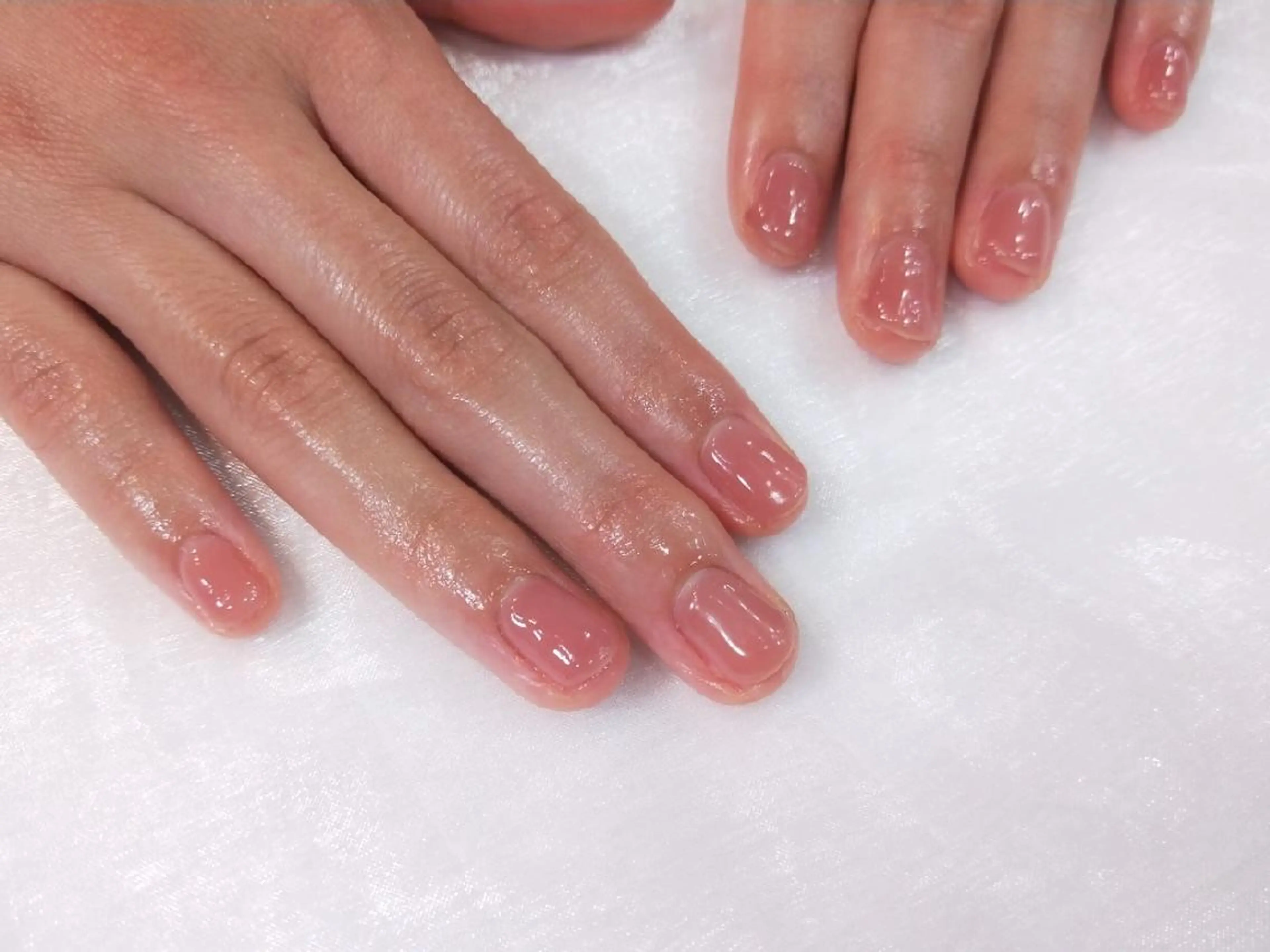 ネイル ハンドネイル ハンドケア R'well所属・はばすみれ🎀ﾈｲﾙ 光ﾌｪｲｼｬﾙ ﾍｱのネイルデザイン