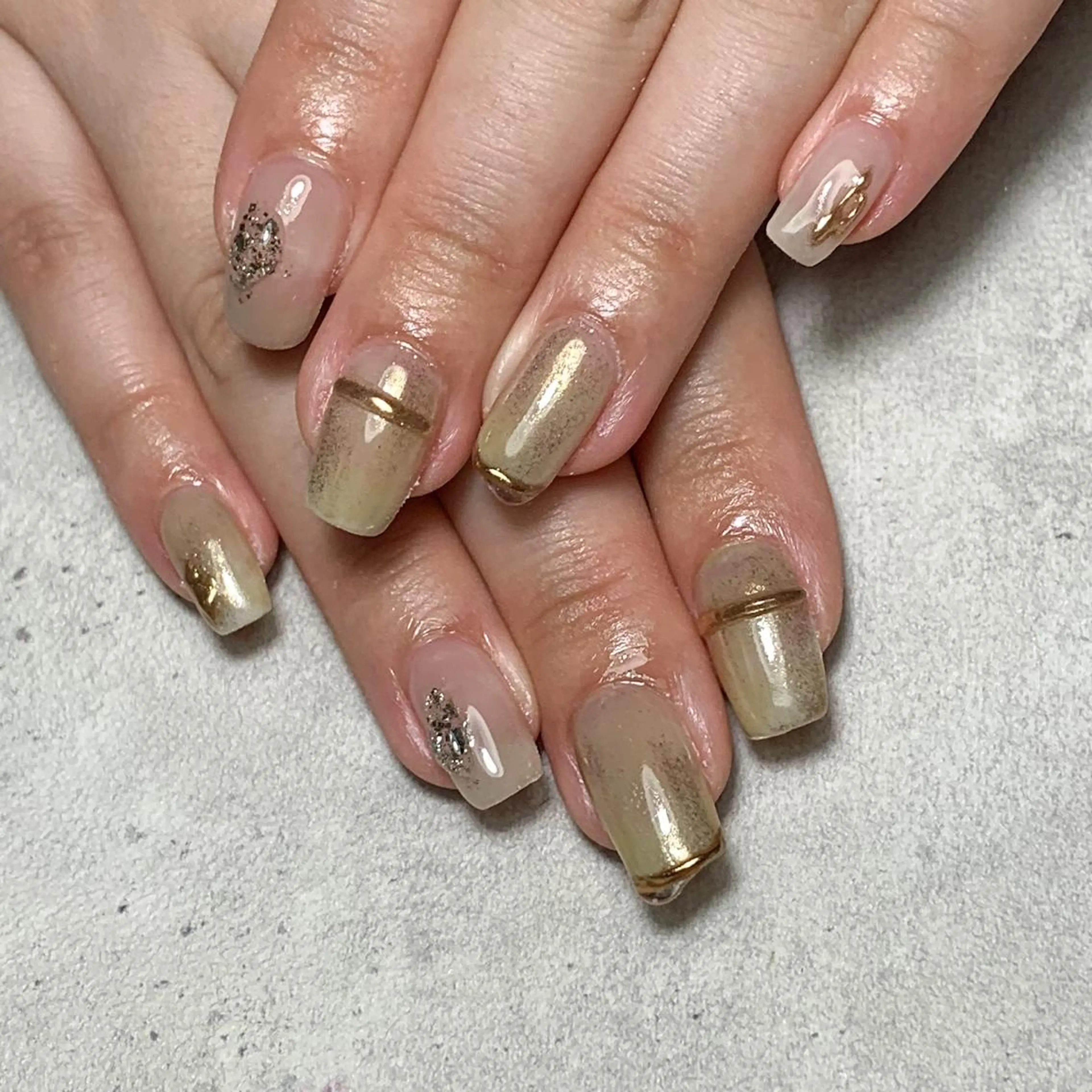 ネイル atelier　FIORITURA所属・FIORITURA aiのネイルデザイン