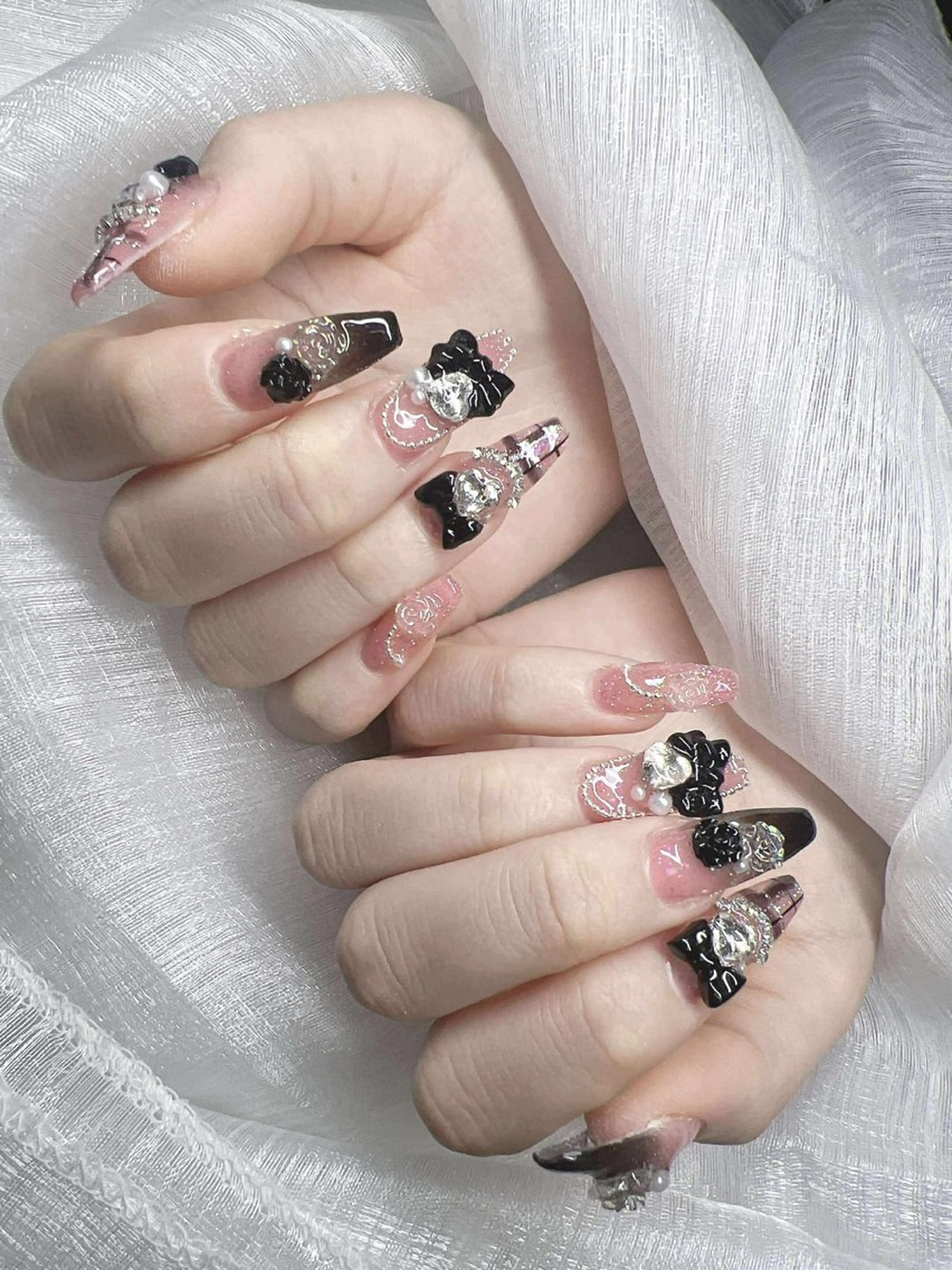 ネイル ハンドネイル Lee Nailsのネイルデザイン