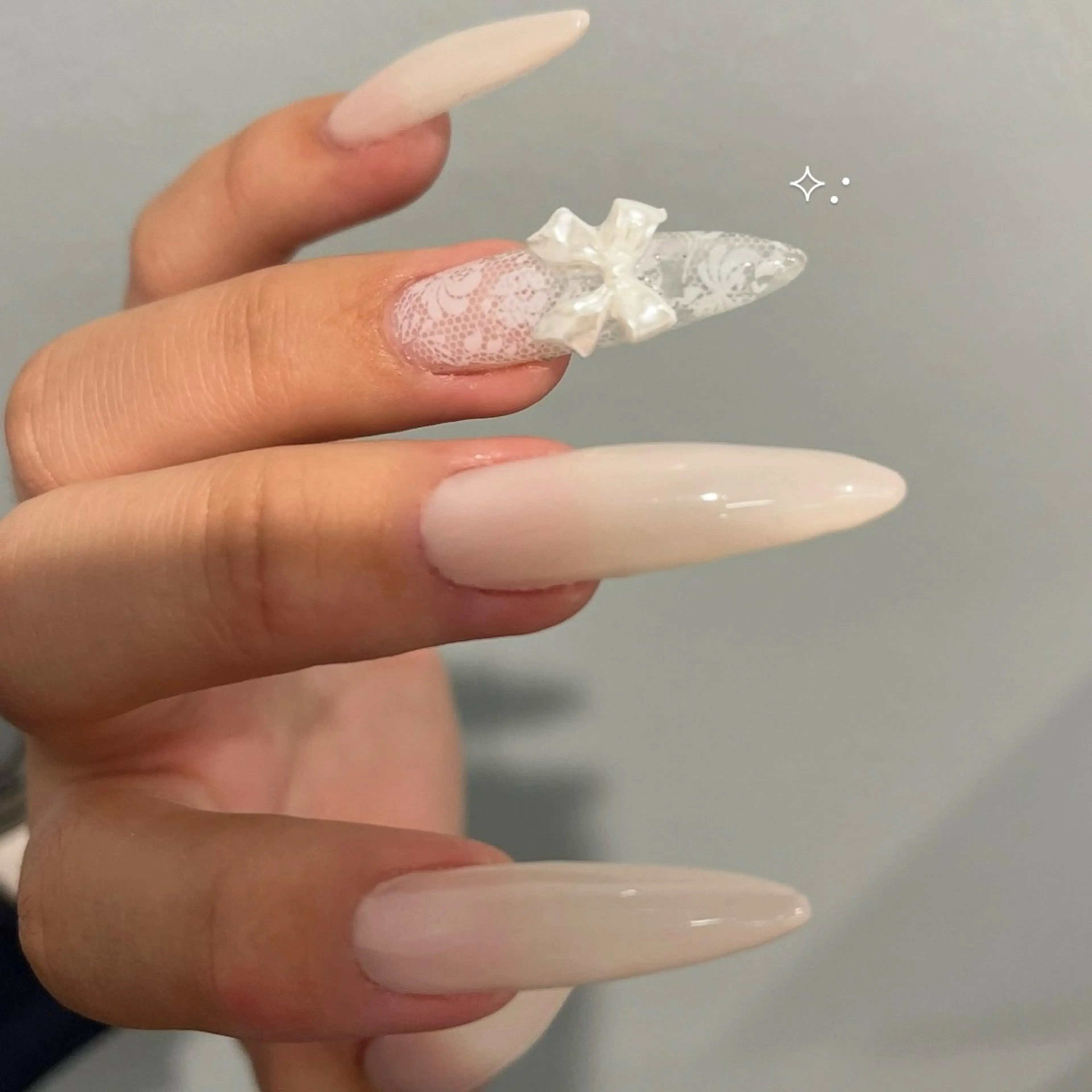 ネイル レース ロングネイル リボン 冬ネイル ハンドネイル eight nail 春菜のネイルデザイン