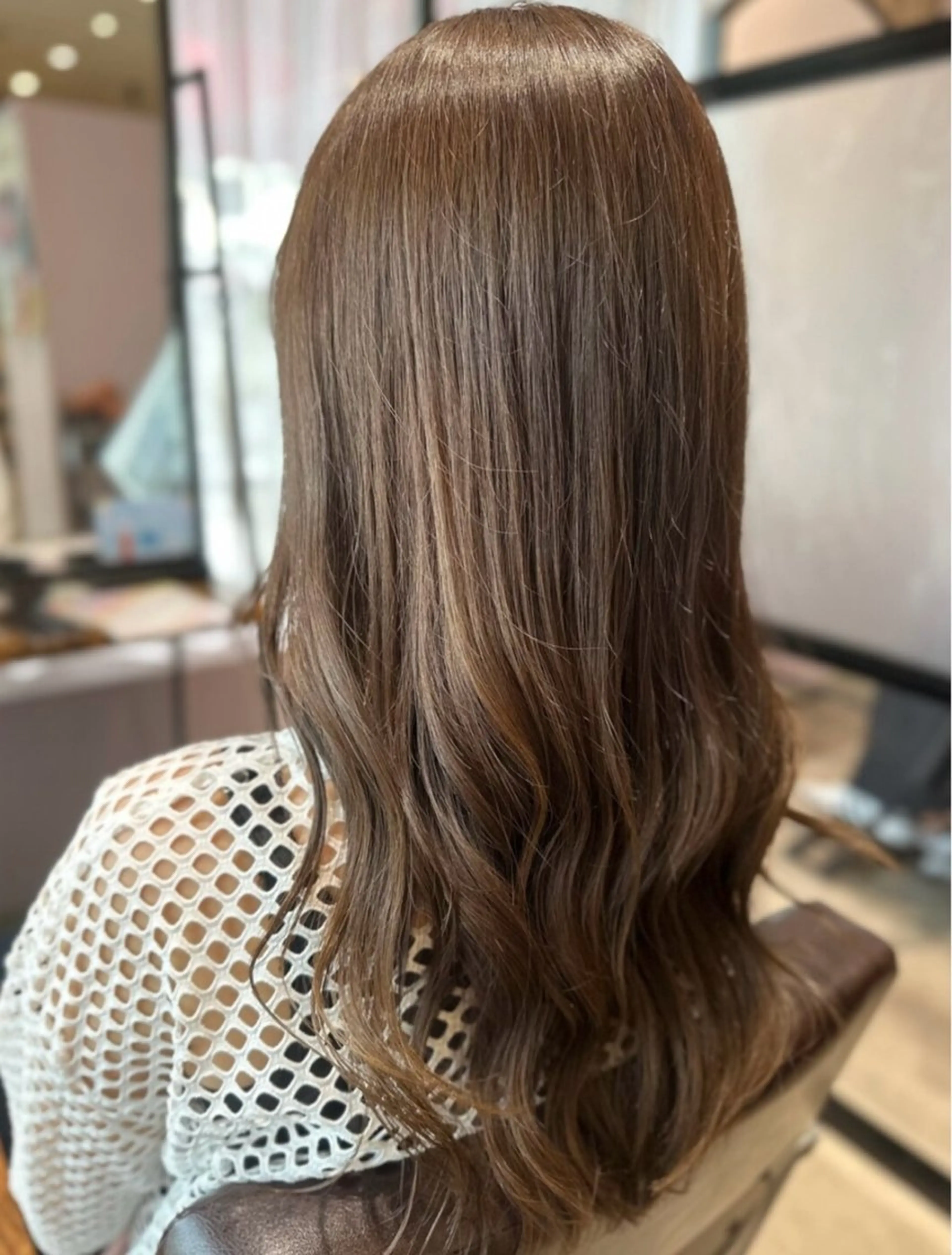 ロング 作野 潮織のヘアスタイル