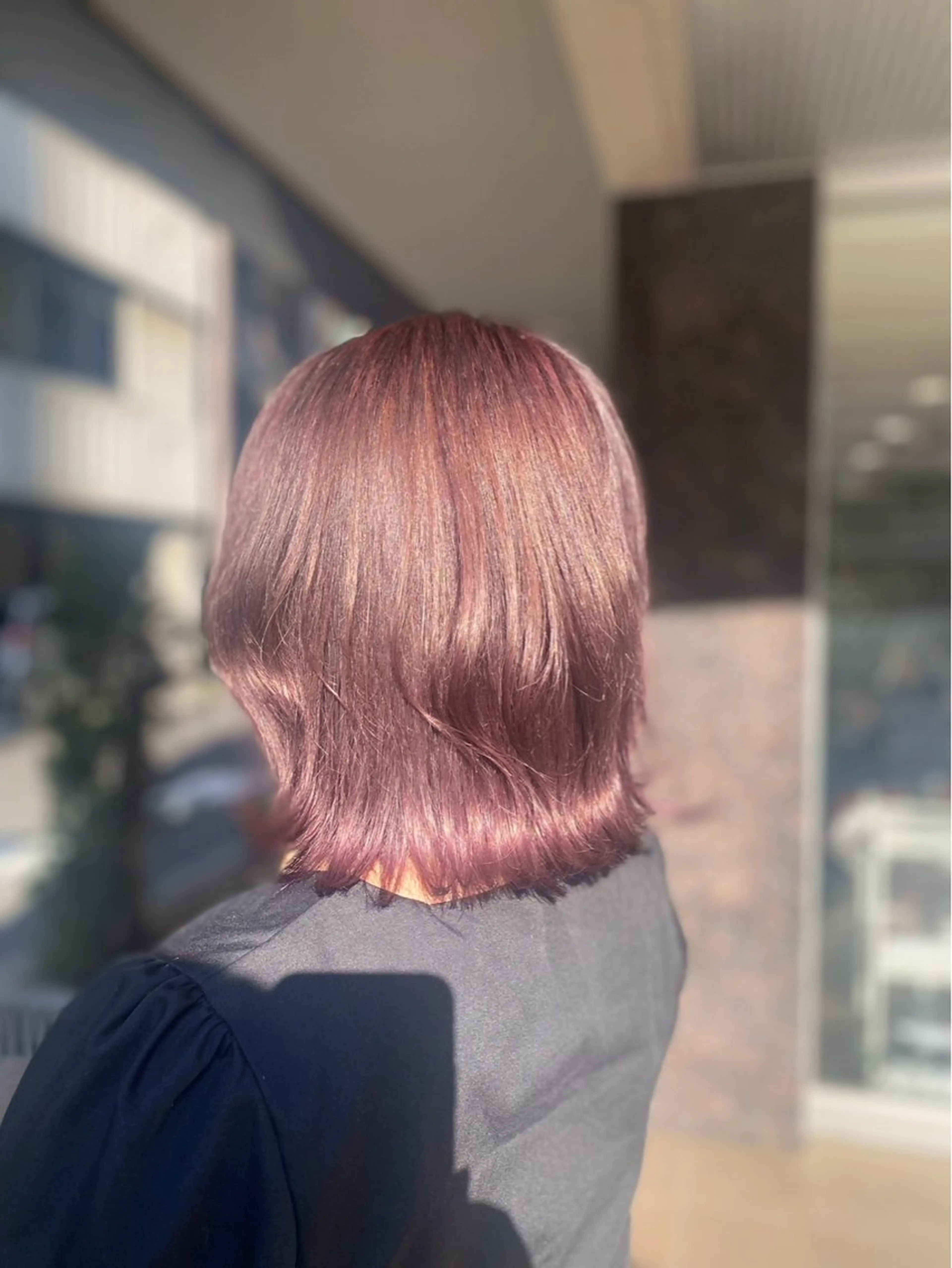 ミディアム 阿部 麻衣子のヘアスタイル