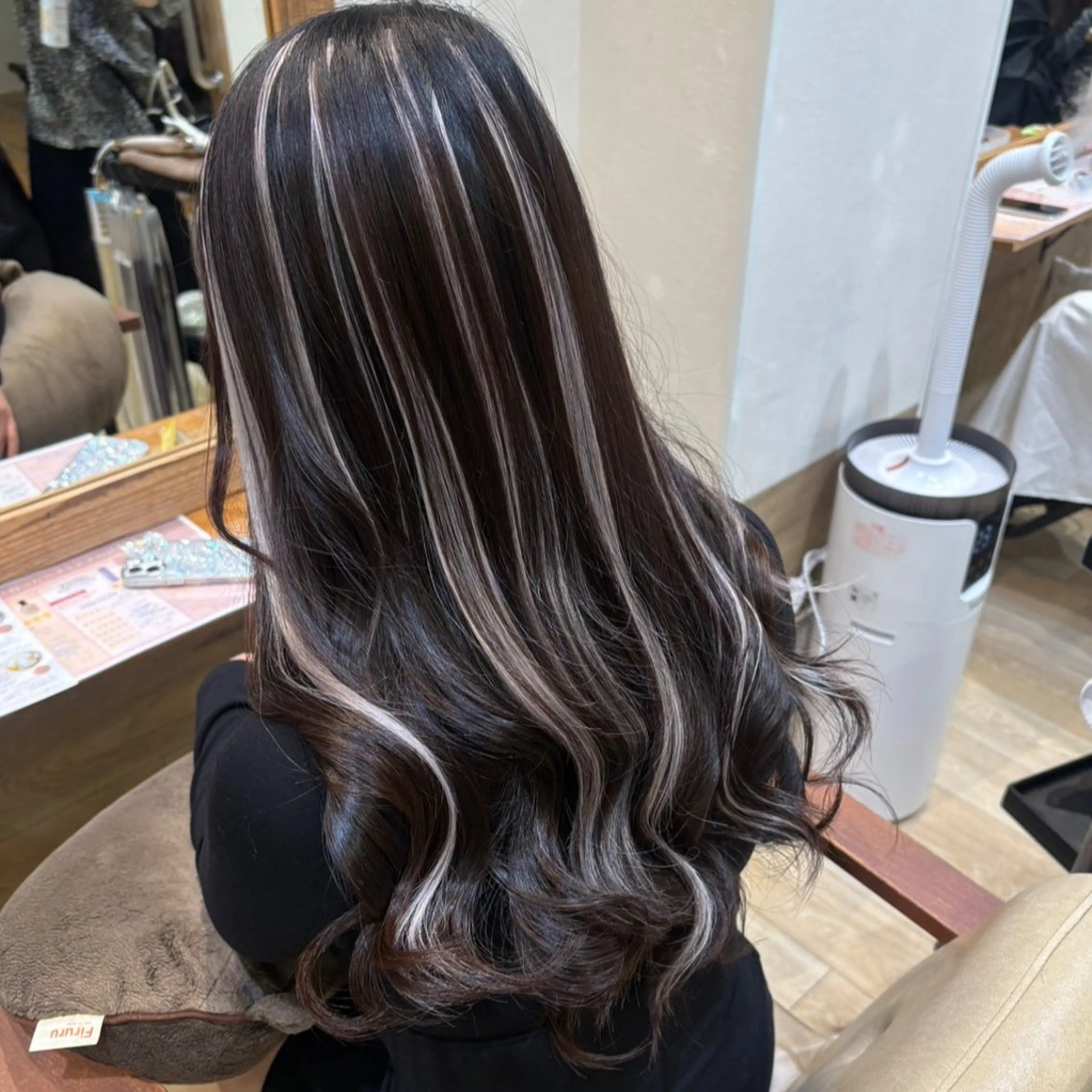 ロング エクステ SOU/エクステ /ダブルカラーのヘアスタイル