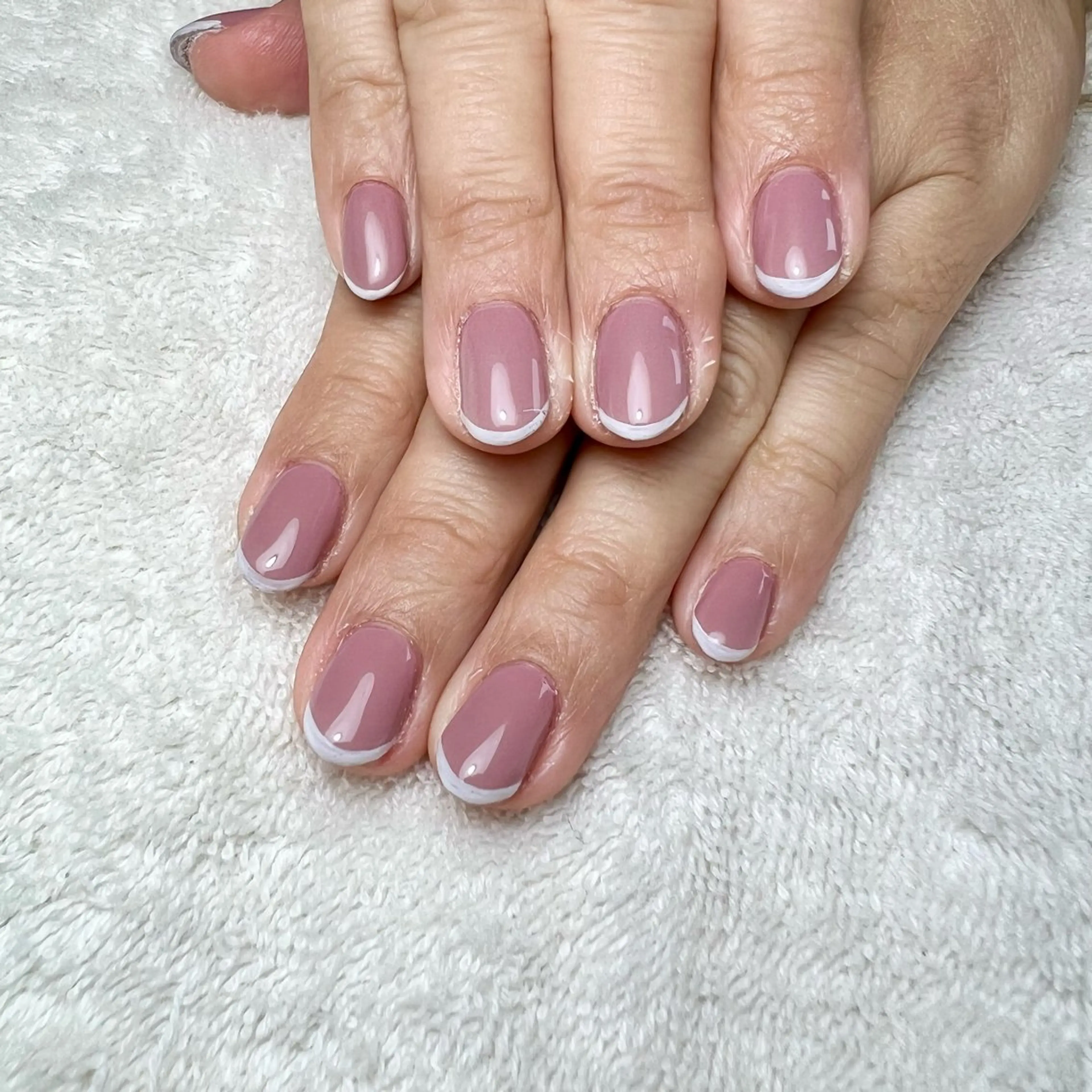 ネイル フレンチネイル ピンク ホワイト ハンドネイル COCO+所属・COCO +のエステ・リラクイメージ