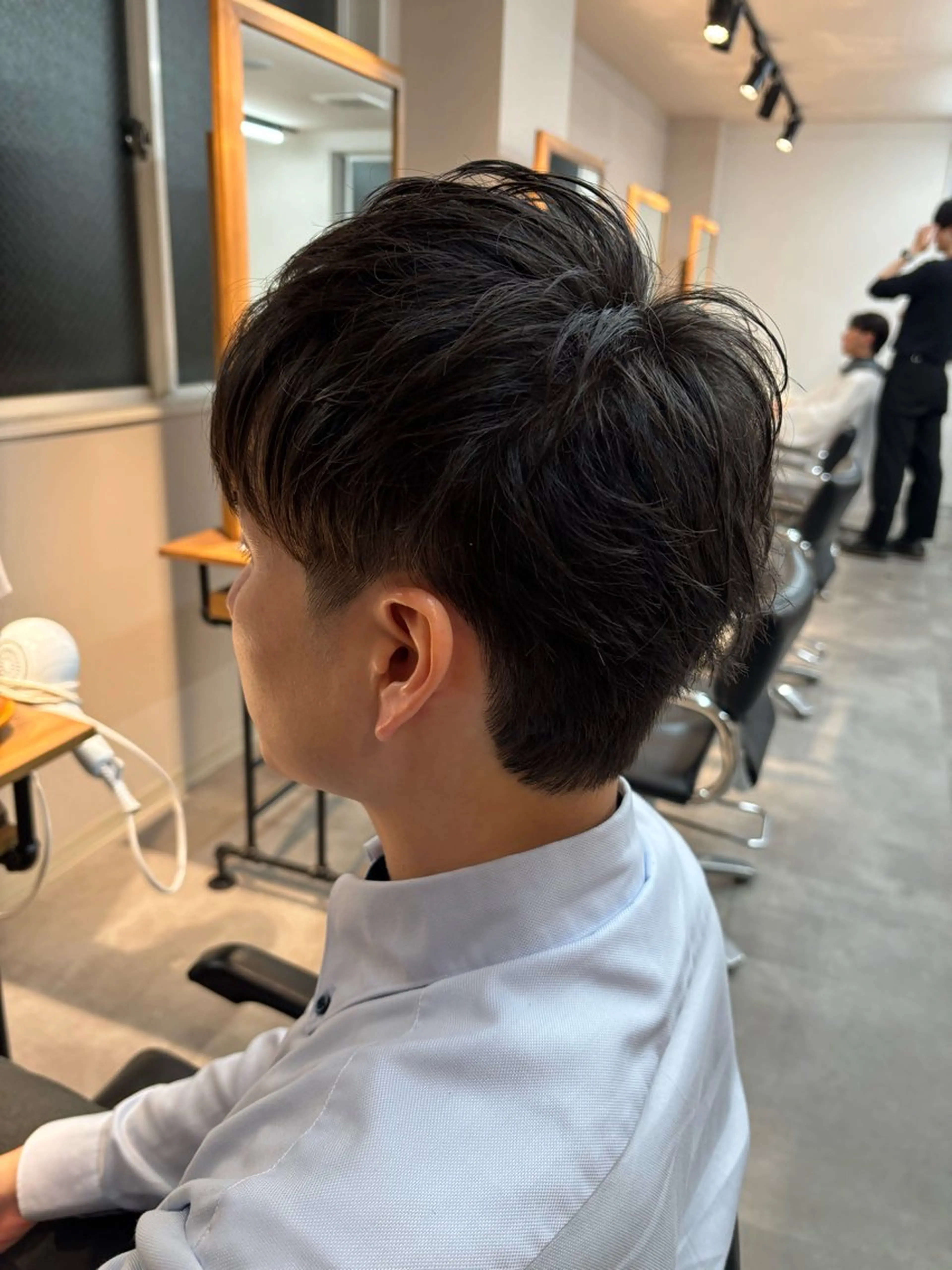 メンズ ビジネス メンズショート カット フェザーパーマ/韓国 /メンズカット保立のヘアスタイル