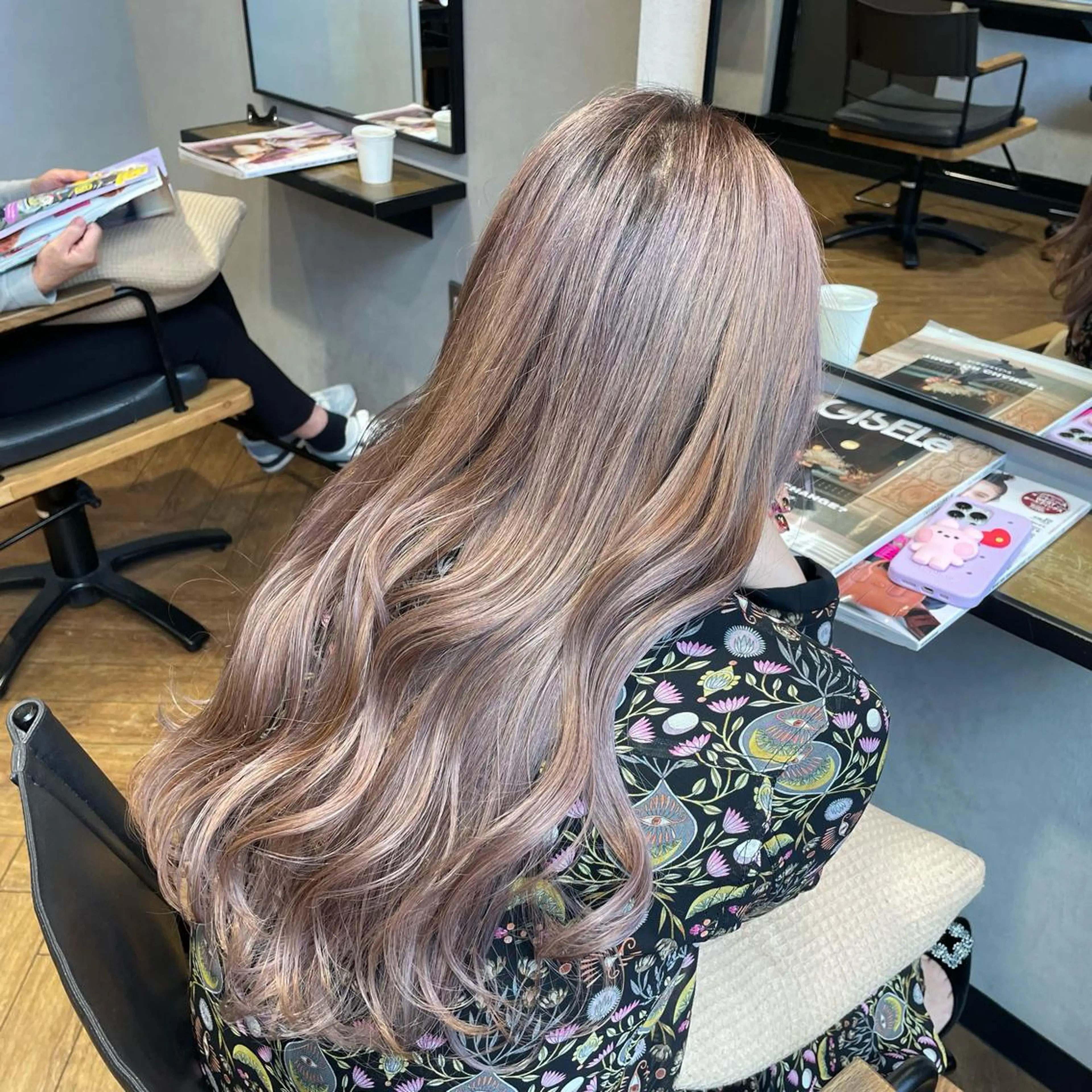 ロング 金城 二千夏のヘアスタイル