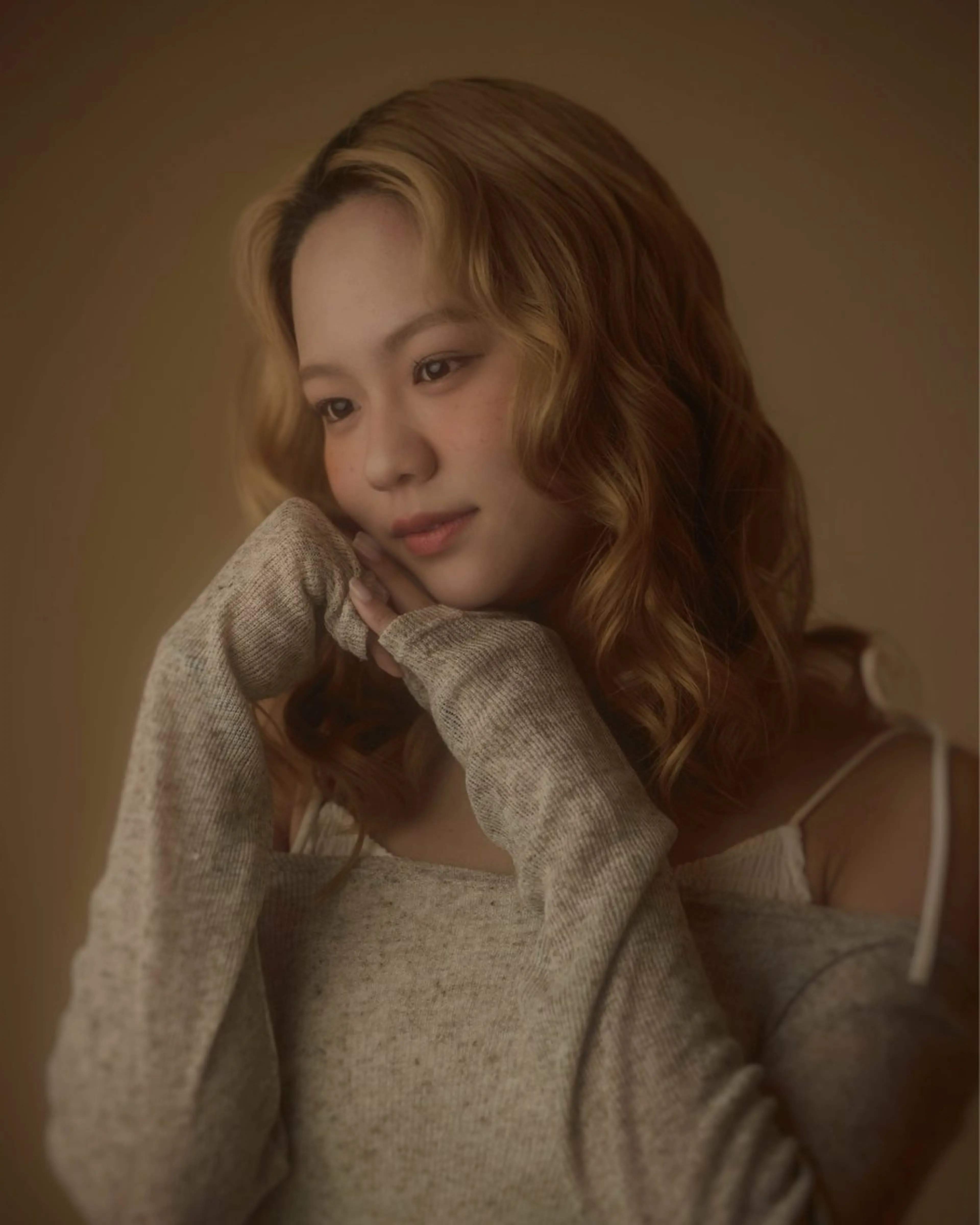 セミロング 佐藤 百々花のヘアスタイル