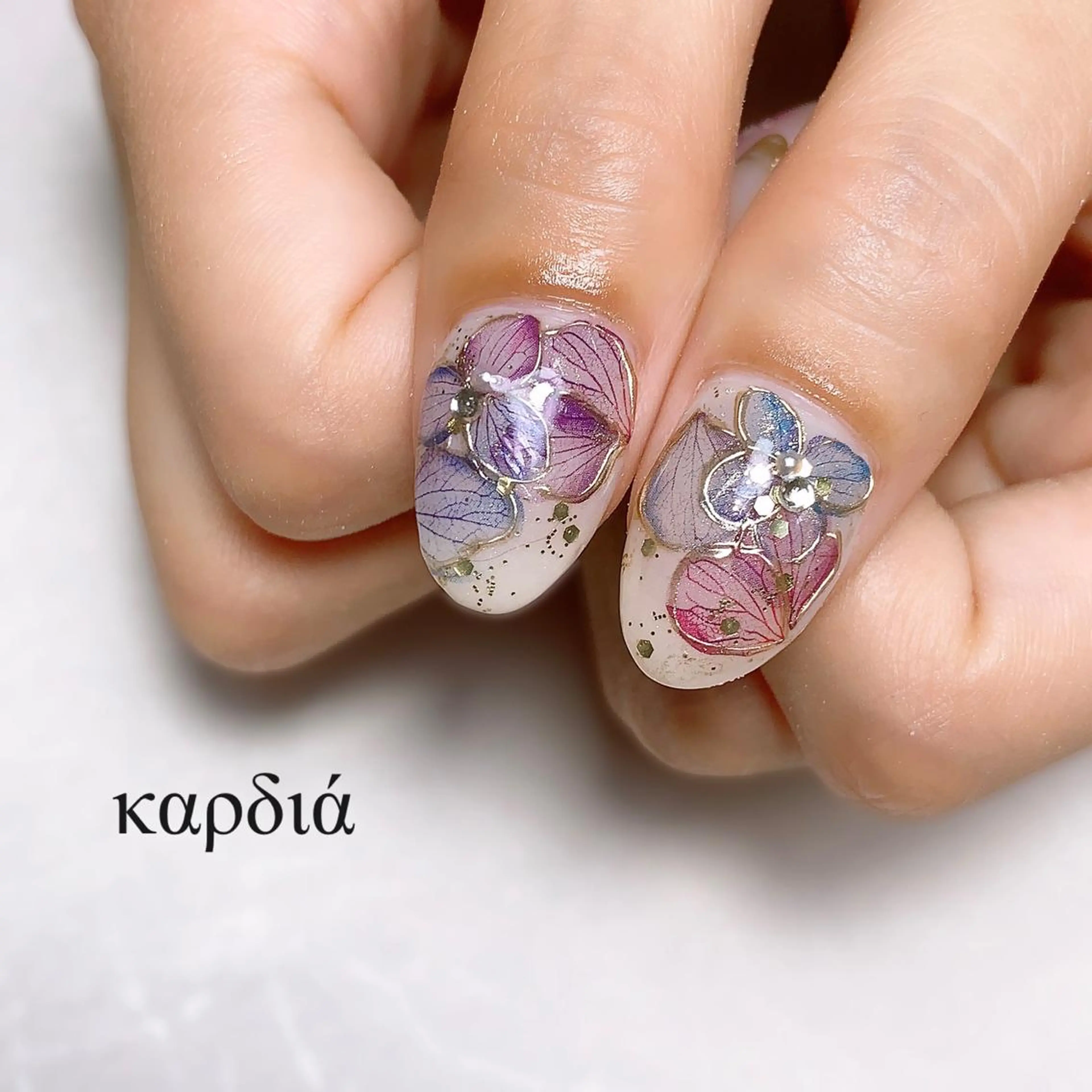 ネイル ハンドネイル καρδιά -ｶﾙﾃﾞｨｱ-のネイルデザイン