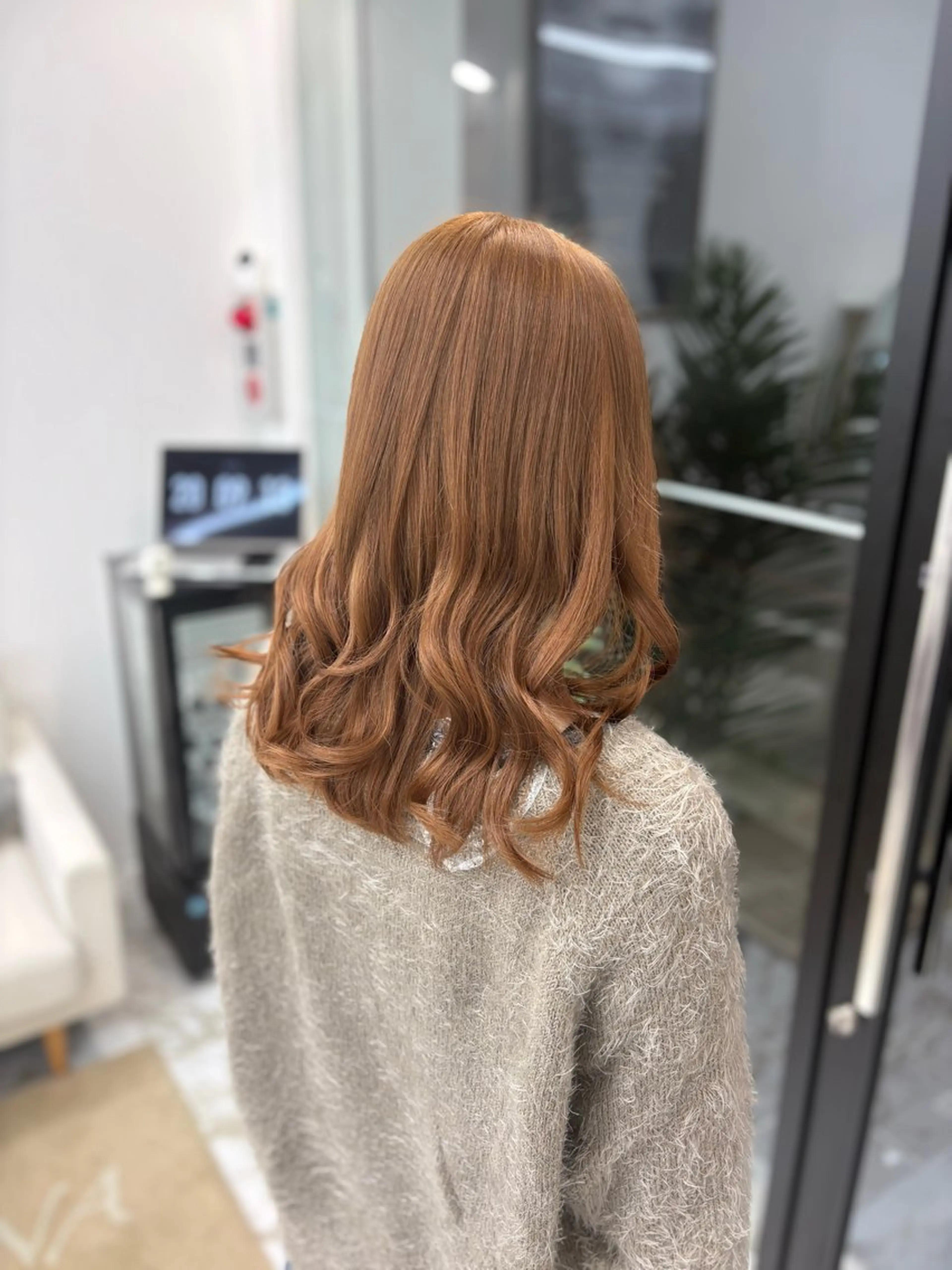 セミロング Haruna/河原町 ハイトーン🤍のヘアスタイル