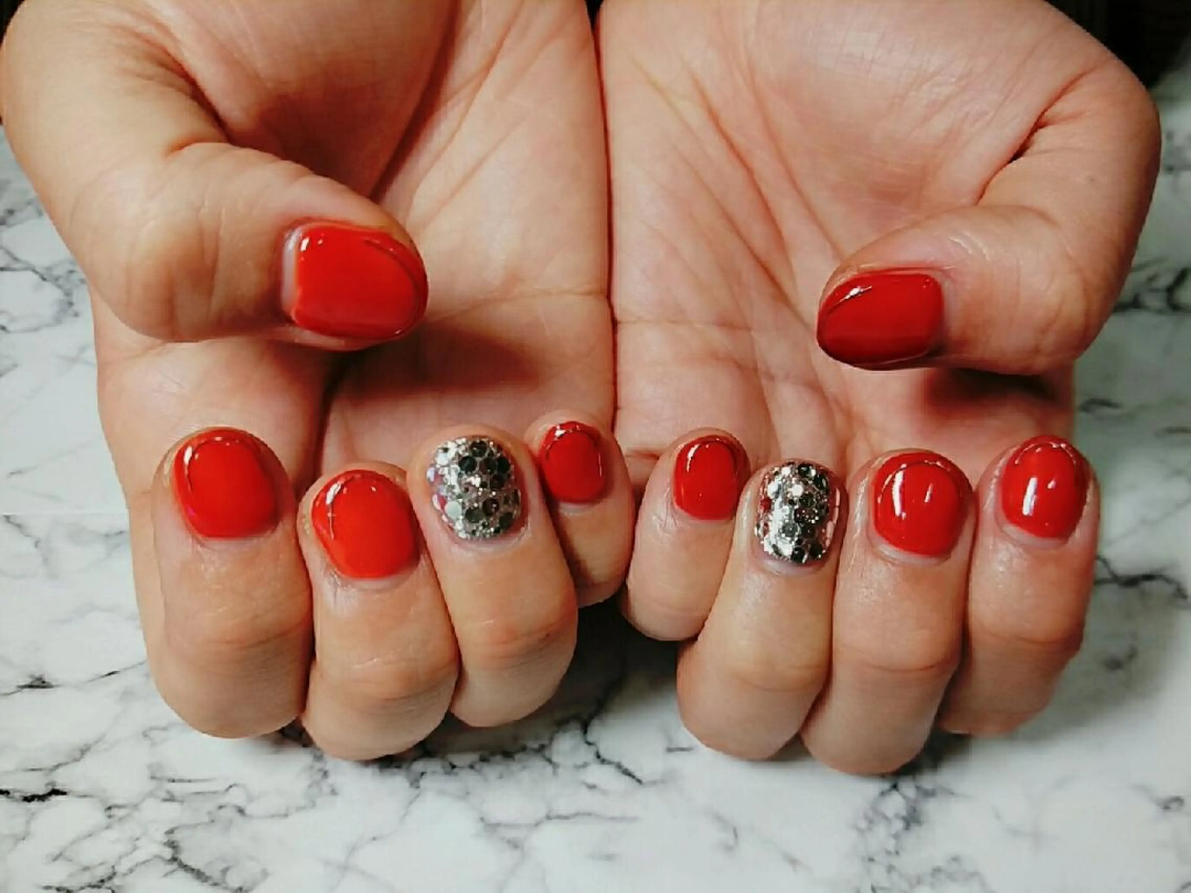 ネイル 持ち込み R'well所属・はばすみれ🎀ﾈｲﾙ 光ﾌｪｲｼｬﾙ ﾍｱのネイルデザイン