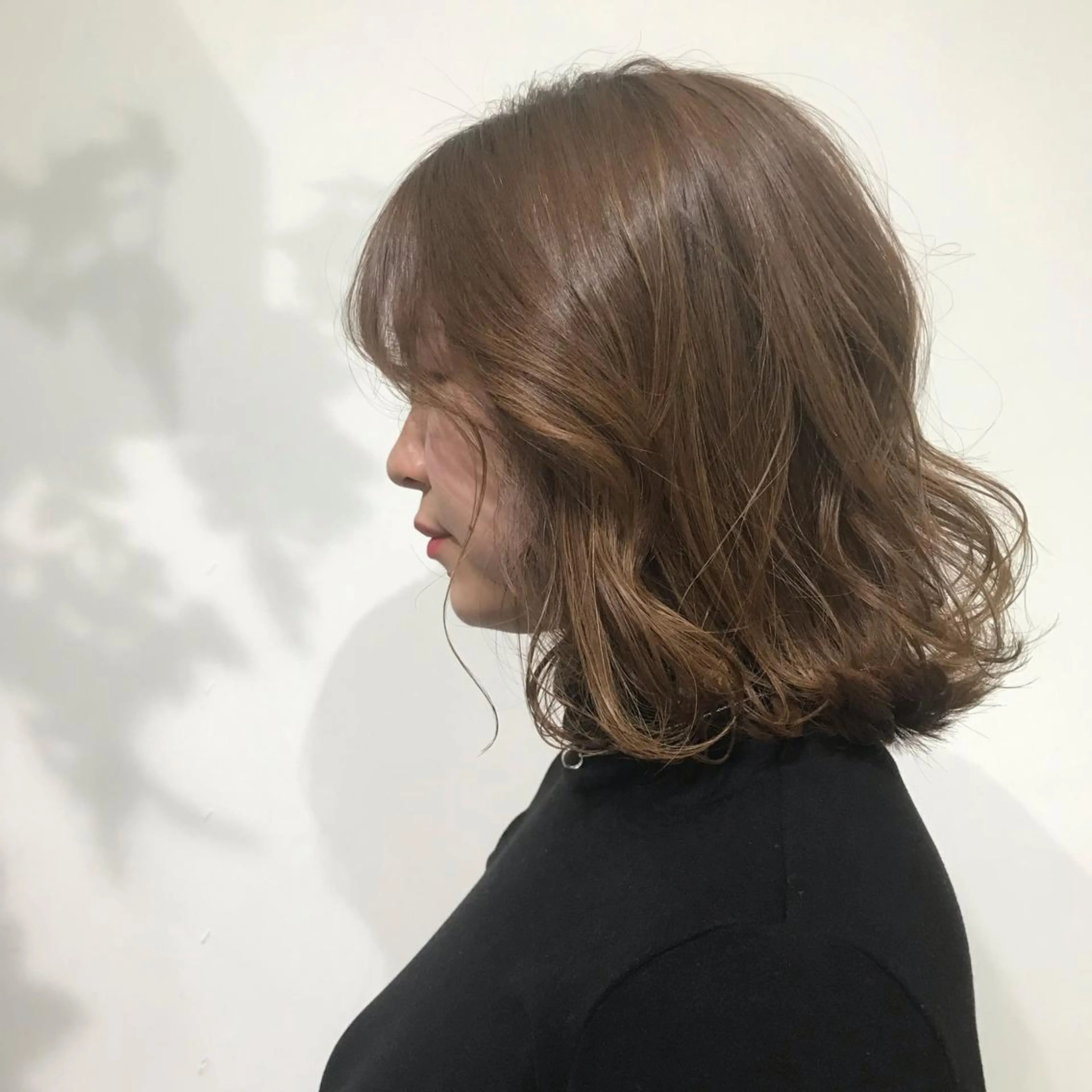 ミディアム カラー 透明感カラー グラデーションカラー ハイライトカラー ハイライト ヘアカラー トリートメント レイヤー/顔周り /AKARIのヘアスタイル