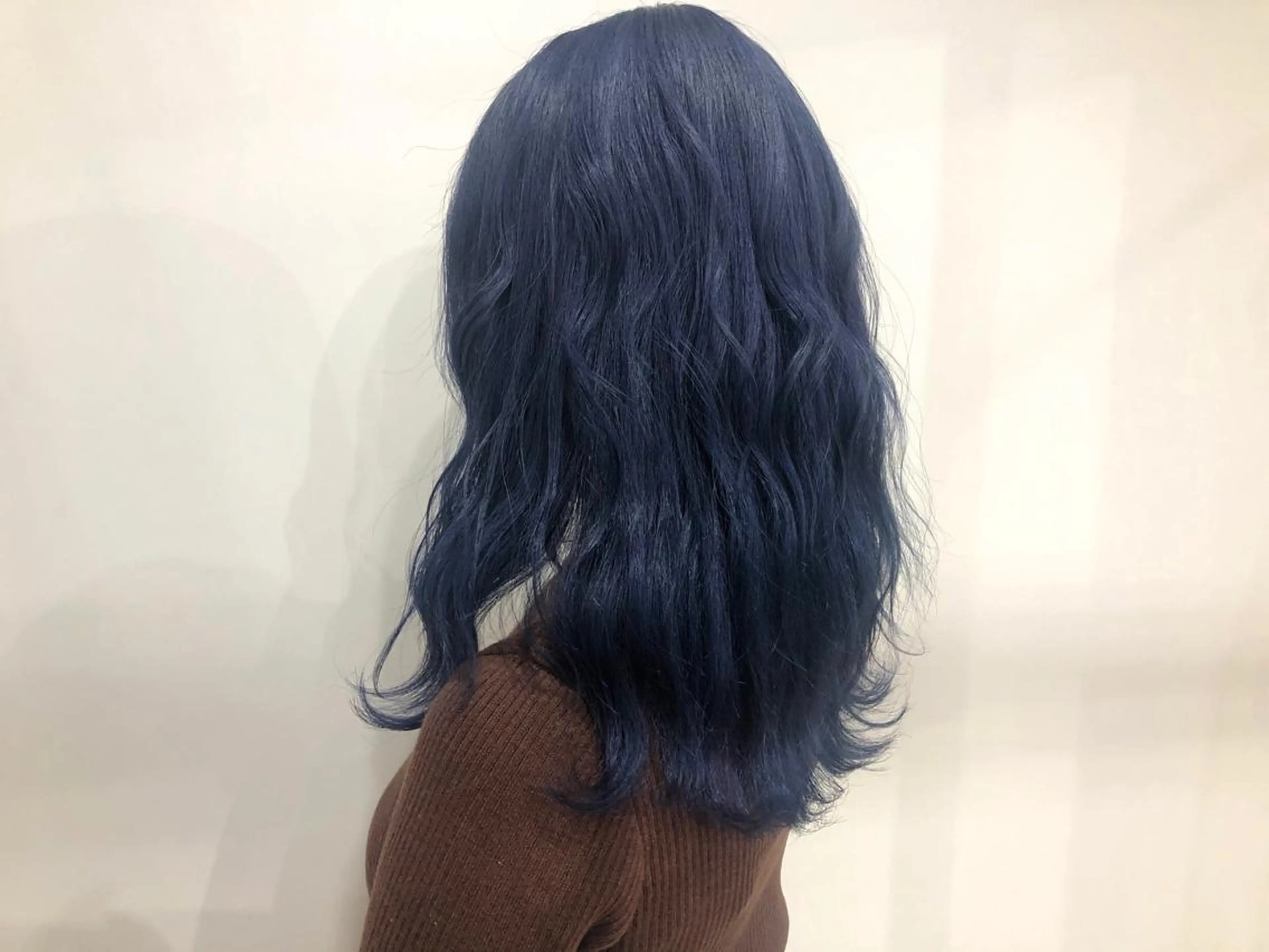 カラー white.所属・white.梅田 デザインカラー🦄のヘアスタイル