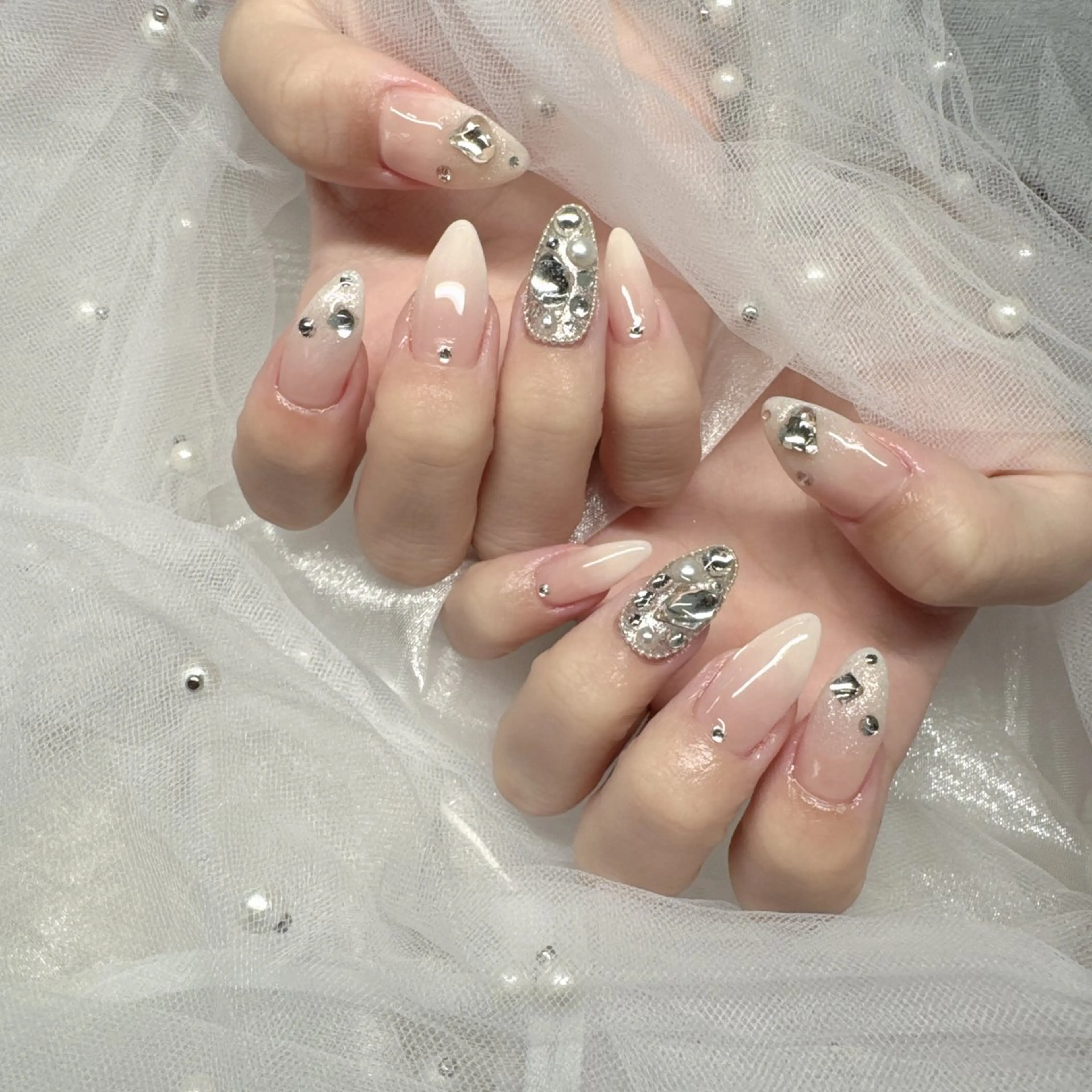 ネイル ハンドネイル ☁️BLITZ 🎀笠原雪音🎀のネイルデザイン