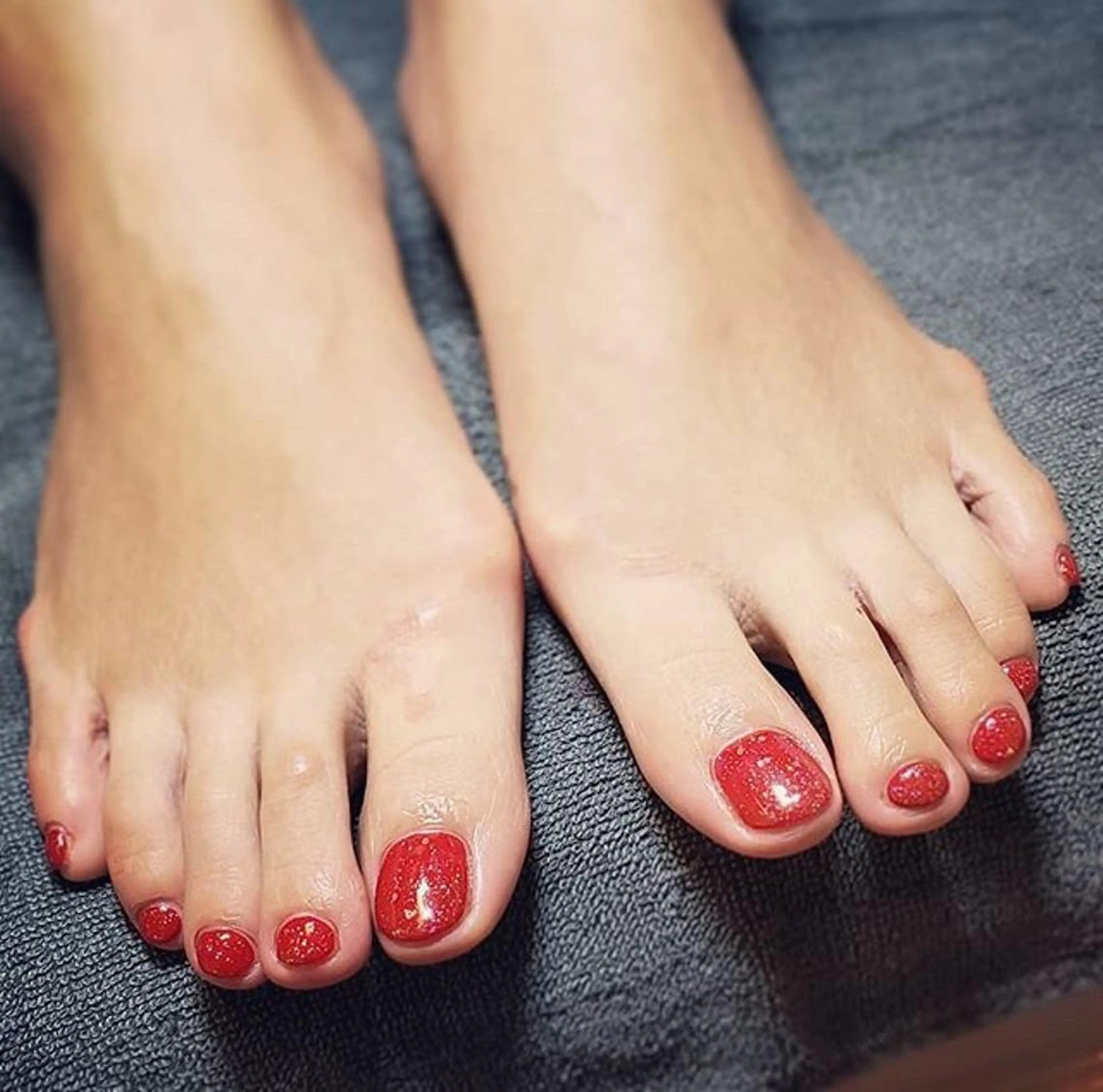 ネイル フットネイル 🌙都岡 ムーンネイルのネイルデザイン