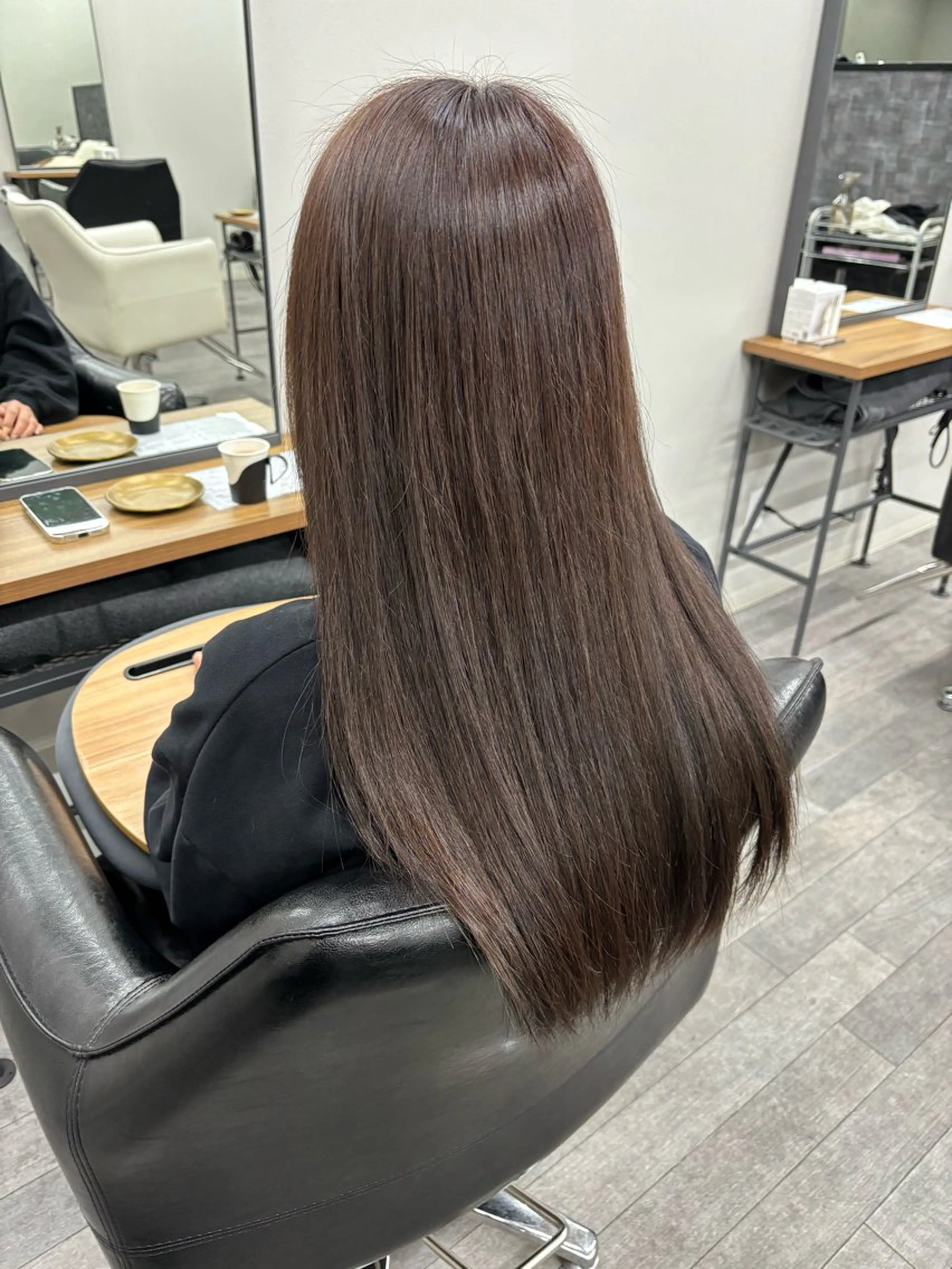 ロング 渡邊 彩花のヘアスタイル