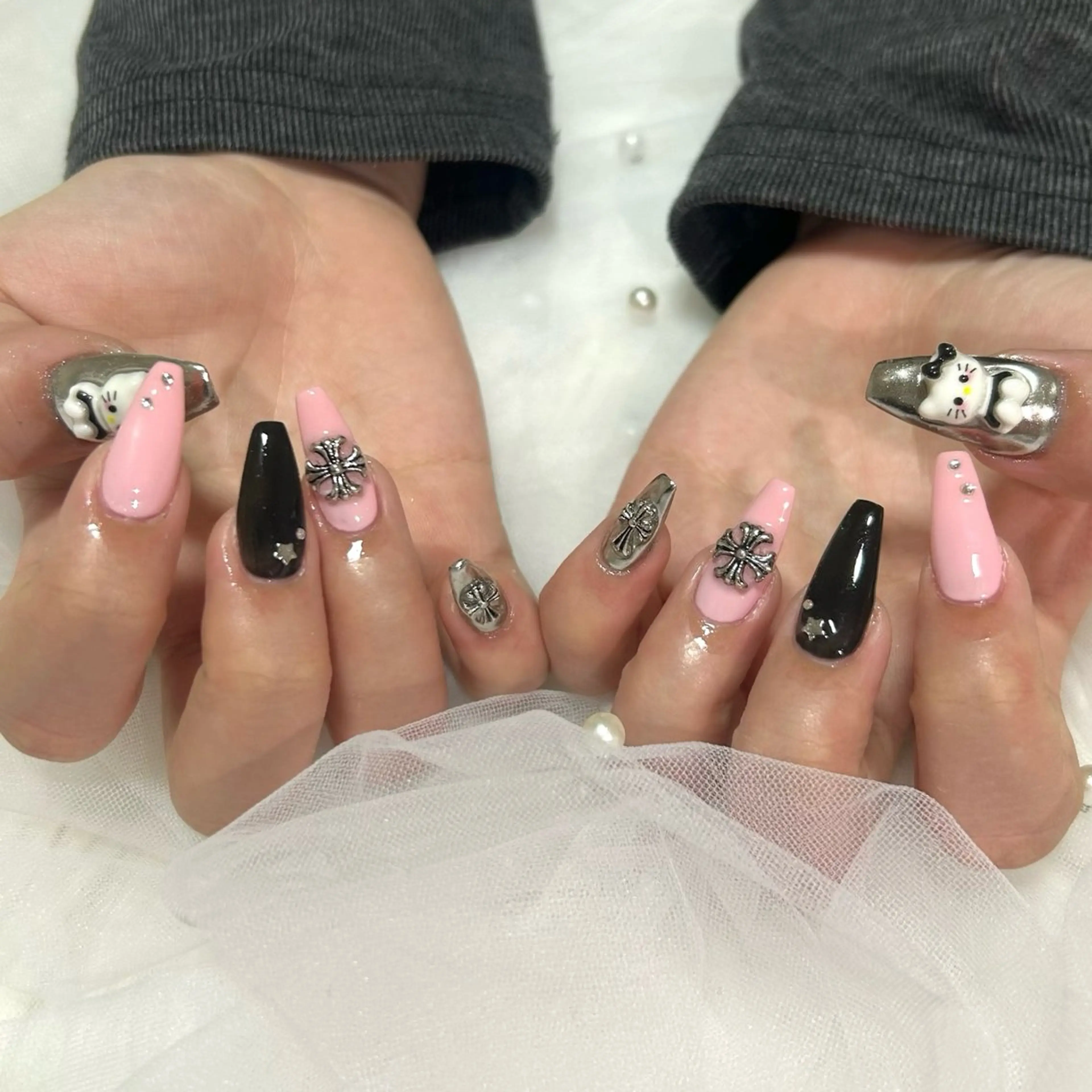 ネイル ハンドネイル nailsalon_ riri♡のネイルデザイン
